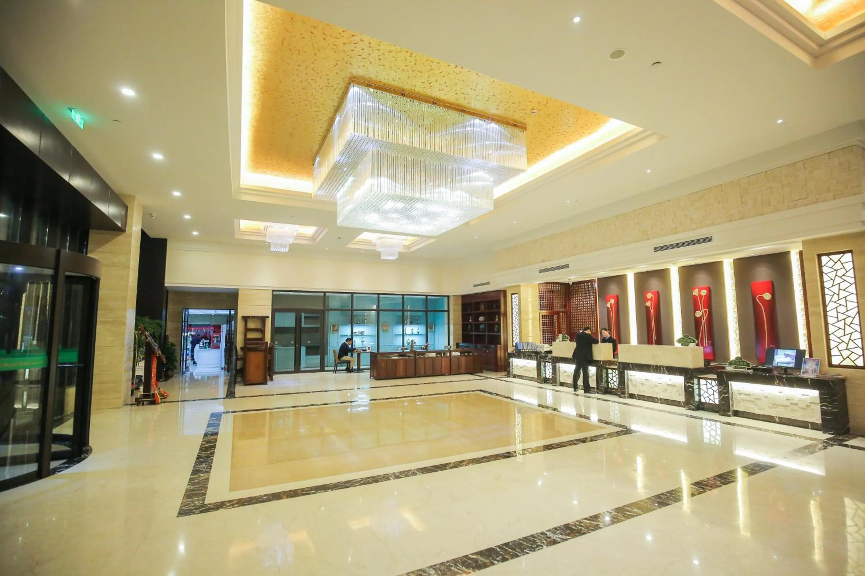 Lobby or reception in New Knight Royal Hotel Airport and International Resort