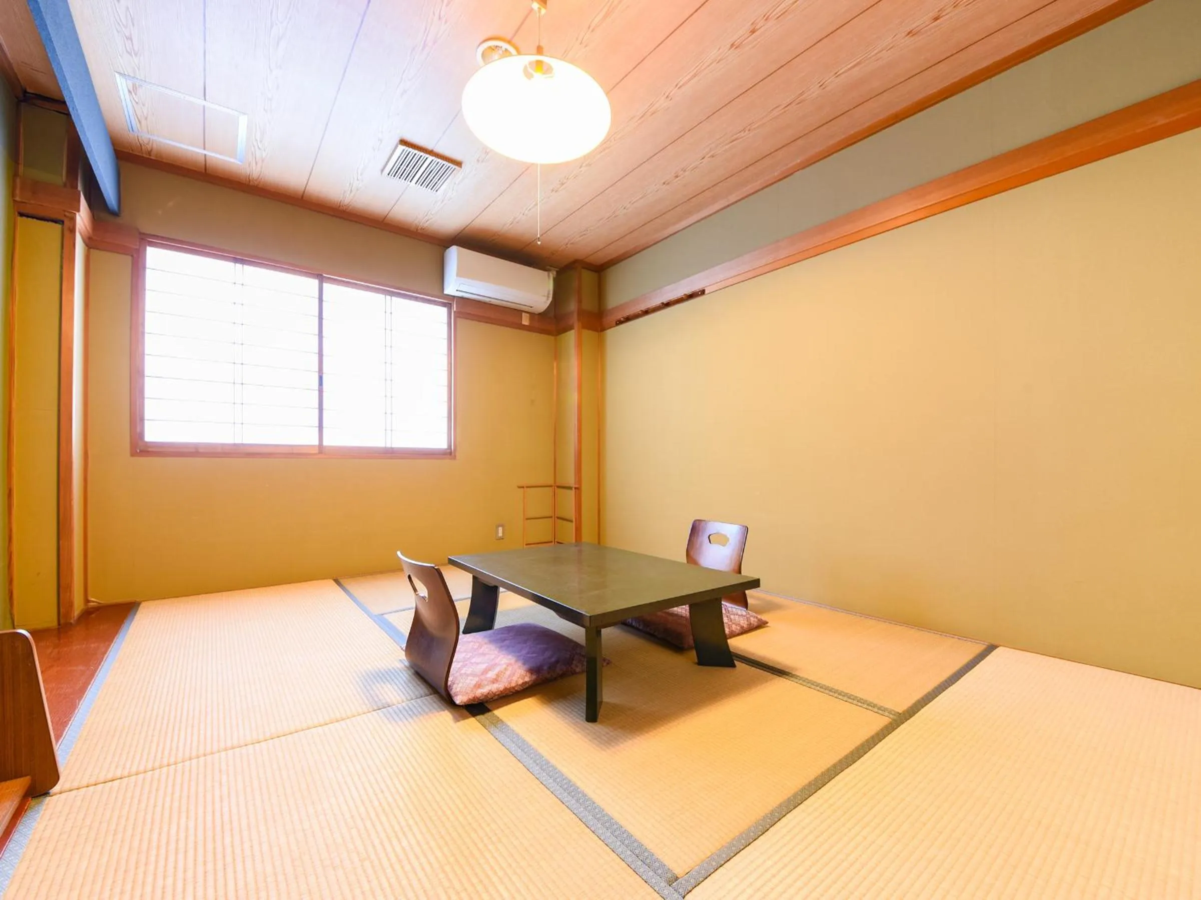 Photo of the whole room, Bed in Ryokan Marue Honkan