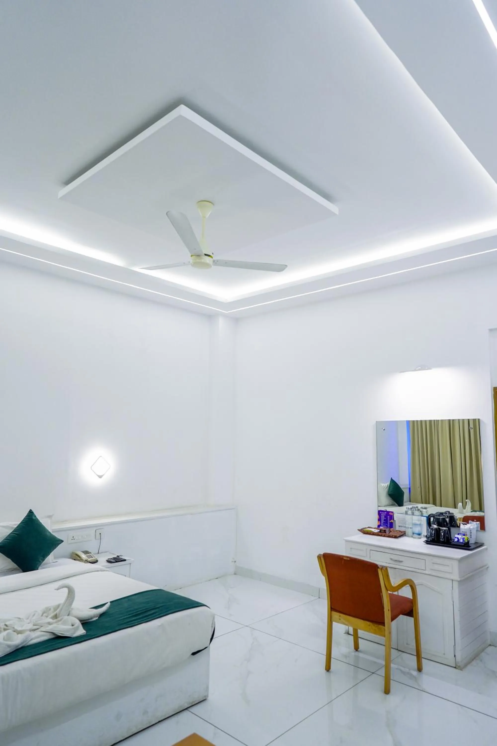 Bedroom, Bed in Casino Hotels Ltd