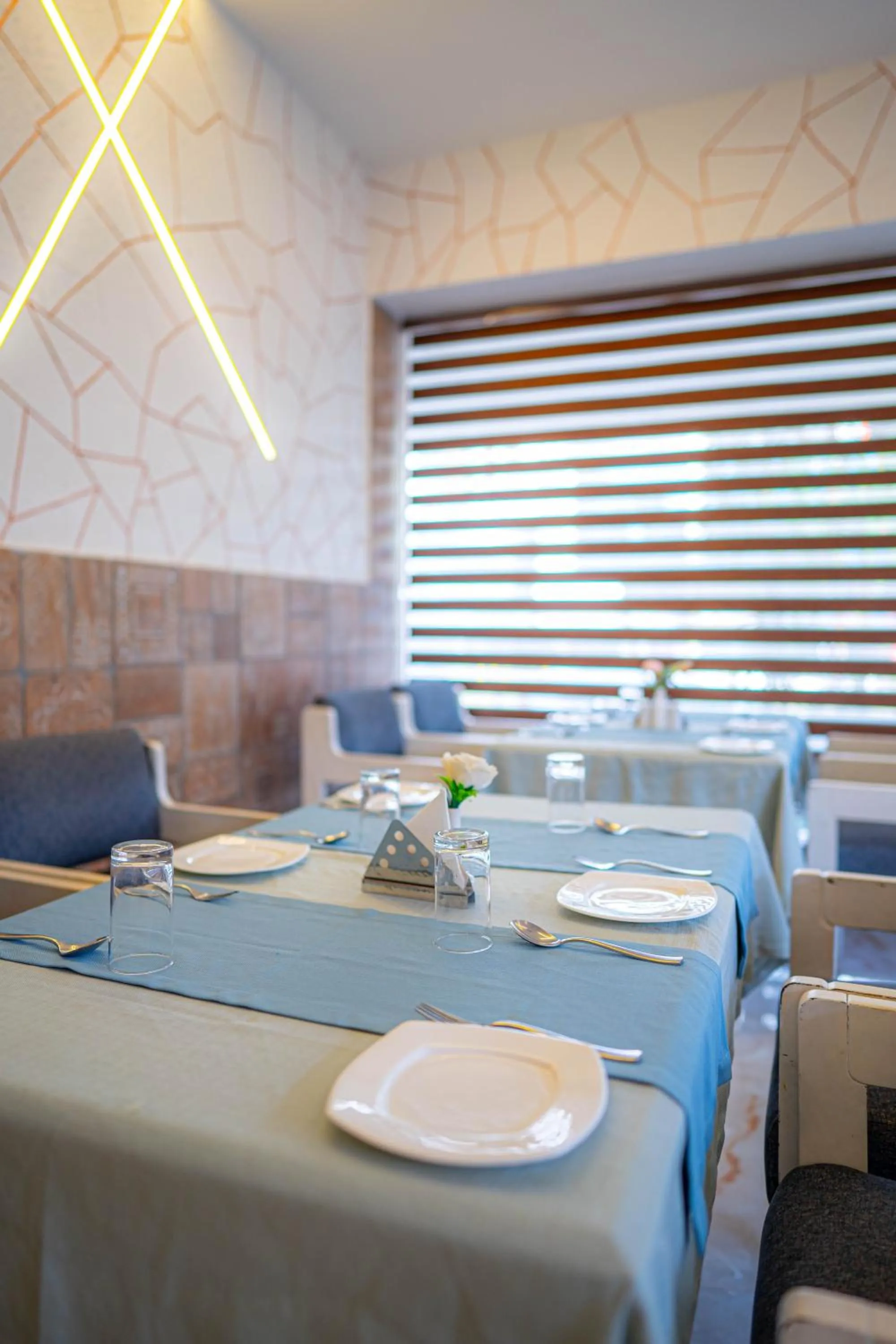 Restaurant/places to eat in Casino Hotels Ltd