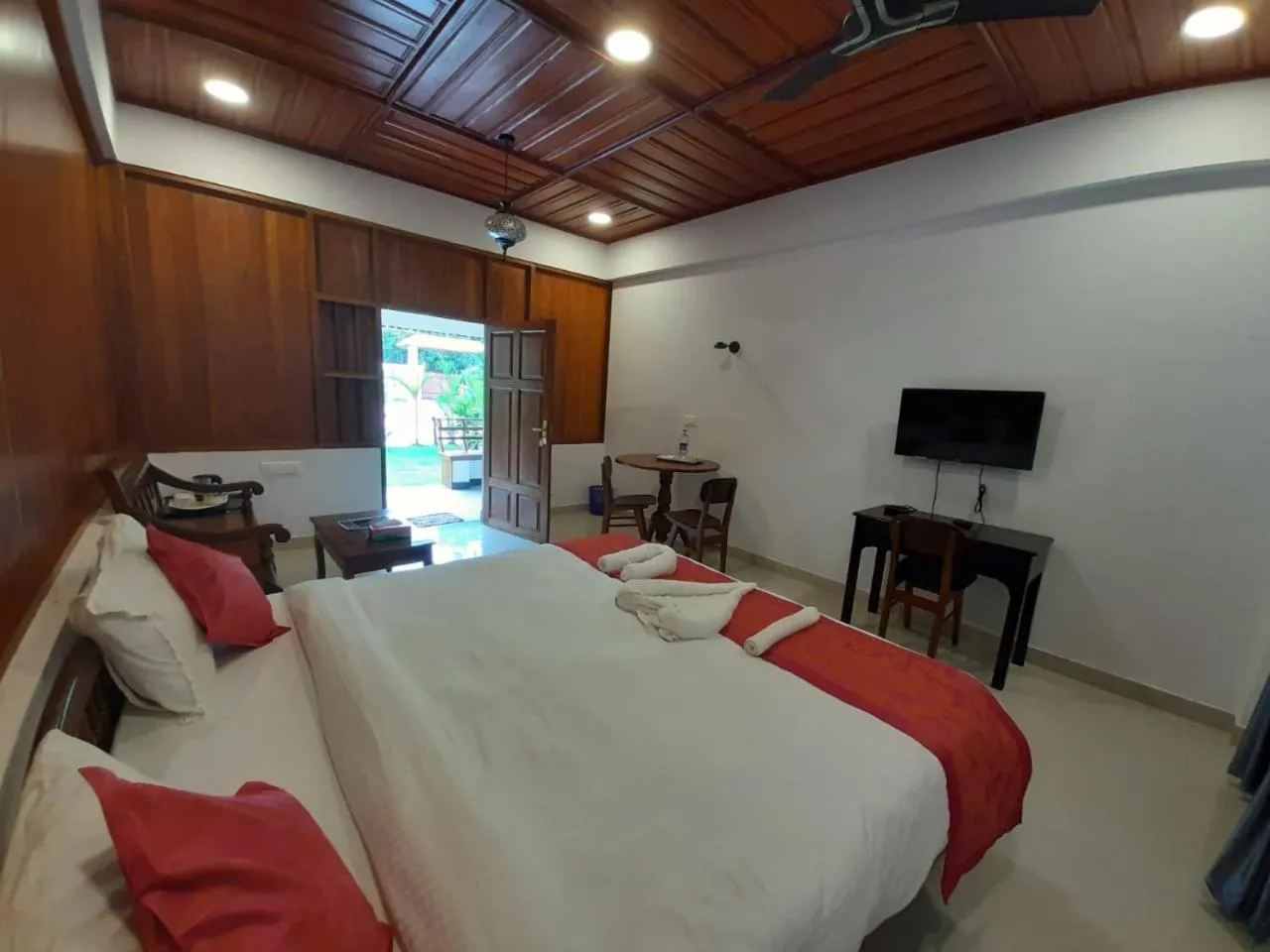 Double Room with Garden View in SUN VIEW Beach Resort