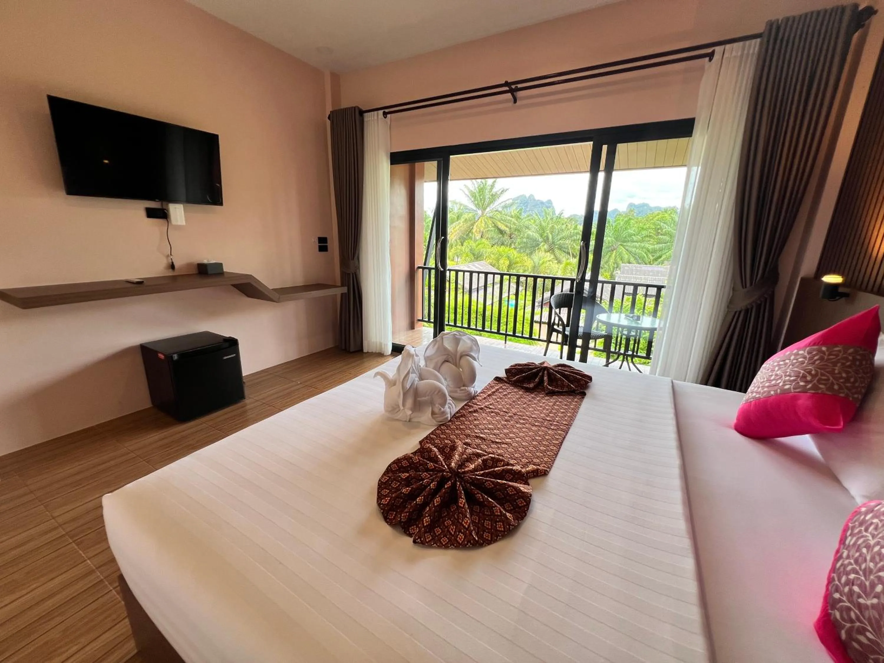 Bed in Palm Kiri Aonang Resort