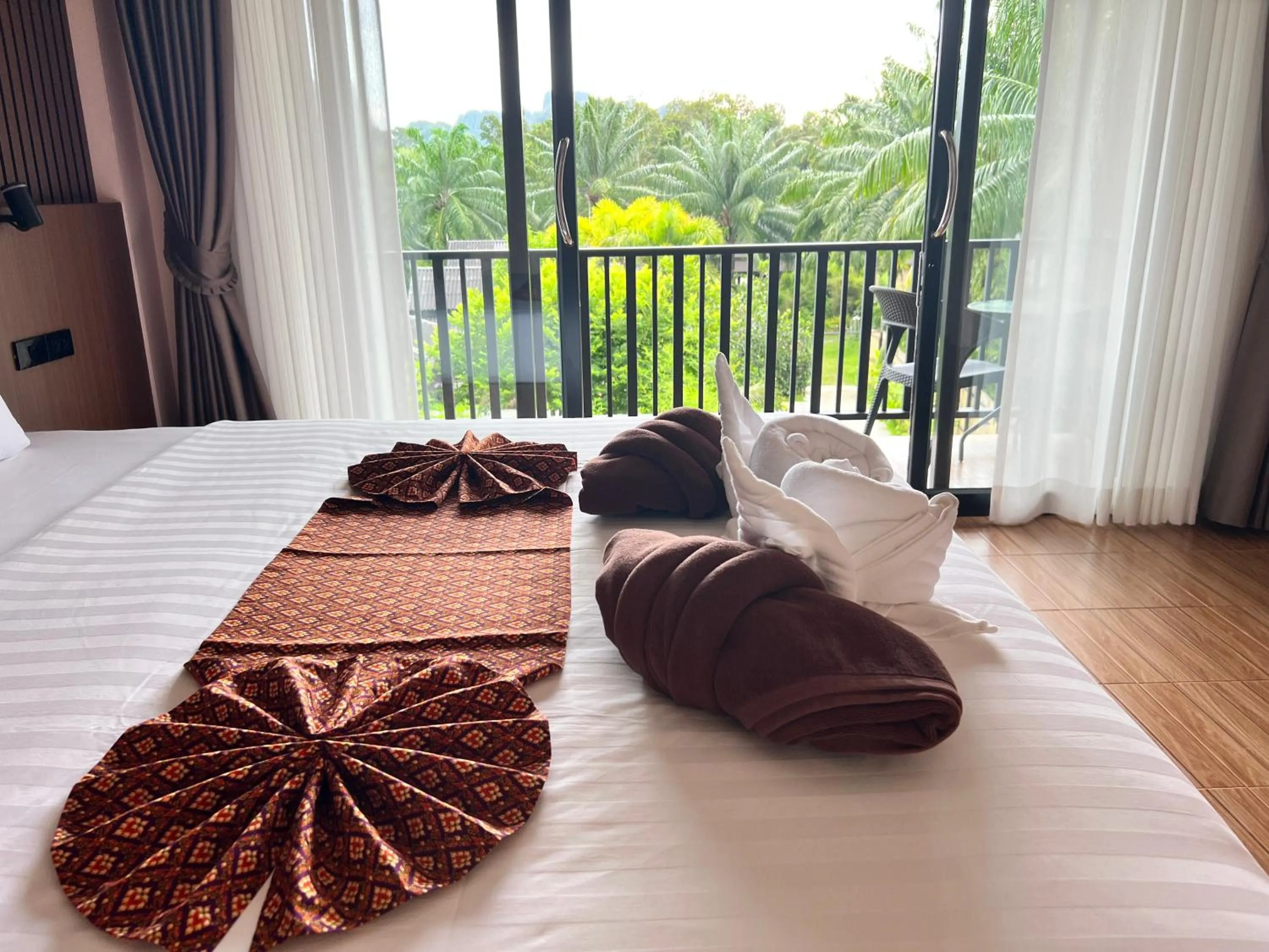 Bed in Palm Kiri Aonang Resort