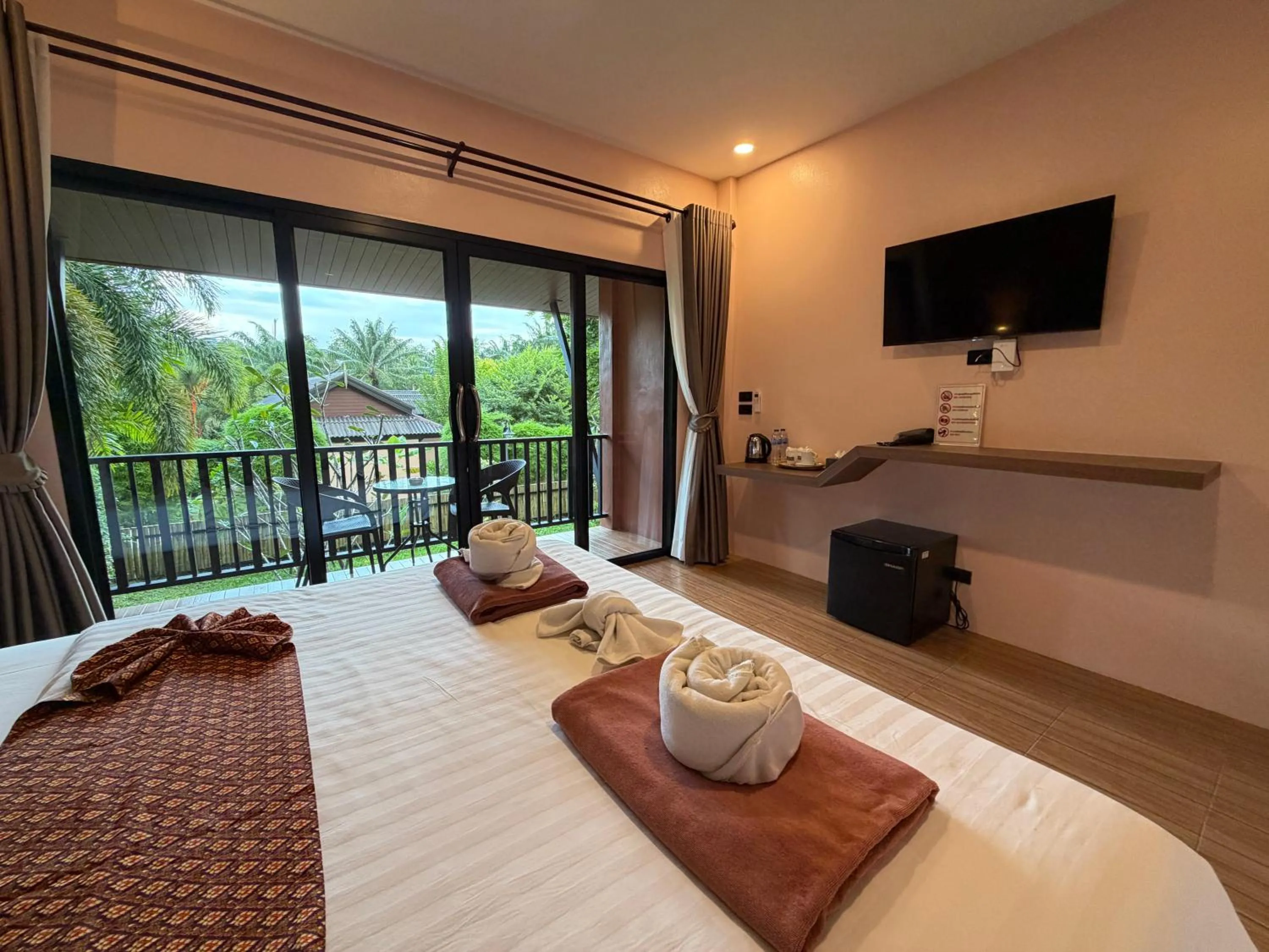 Bed in Palm Kiri Aonang Resort