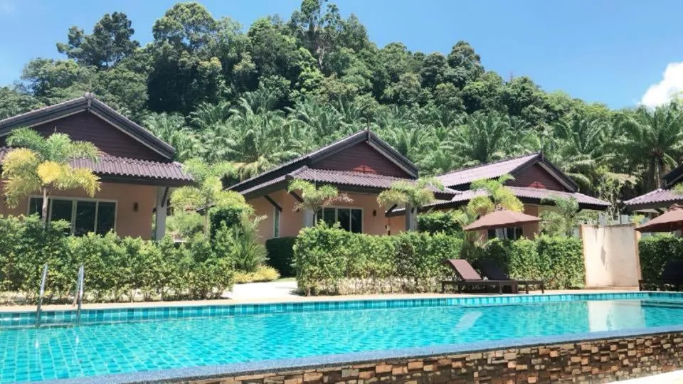 Swimming pool in Palm Kiri Aonang Resort