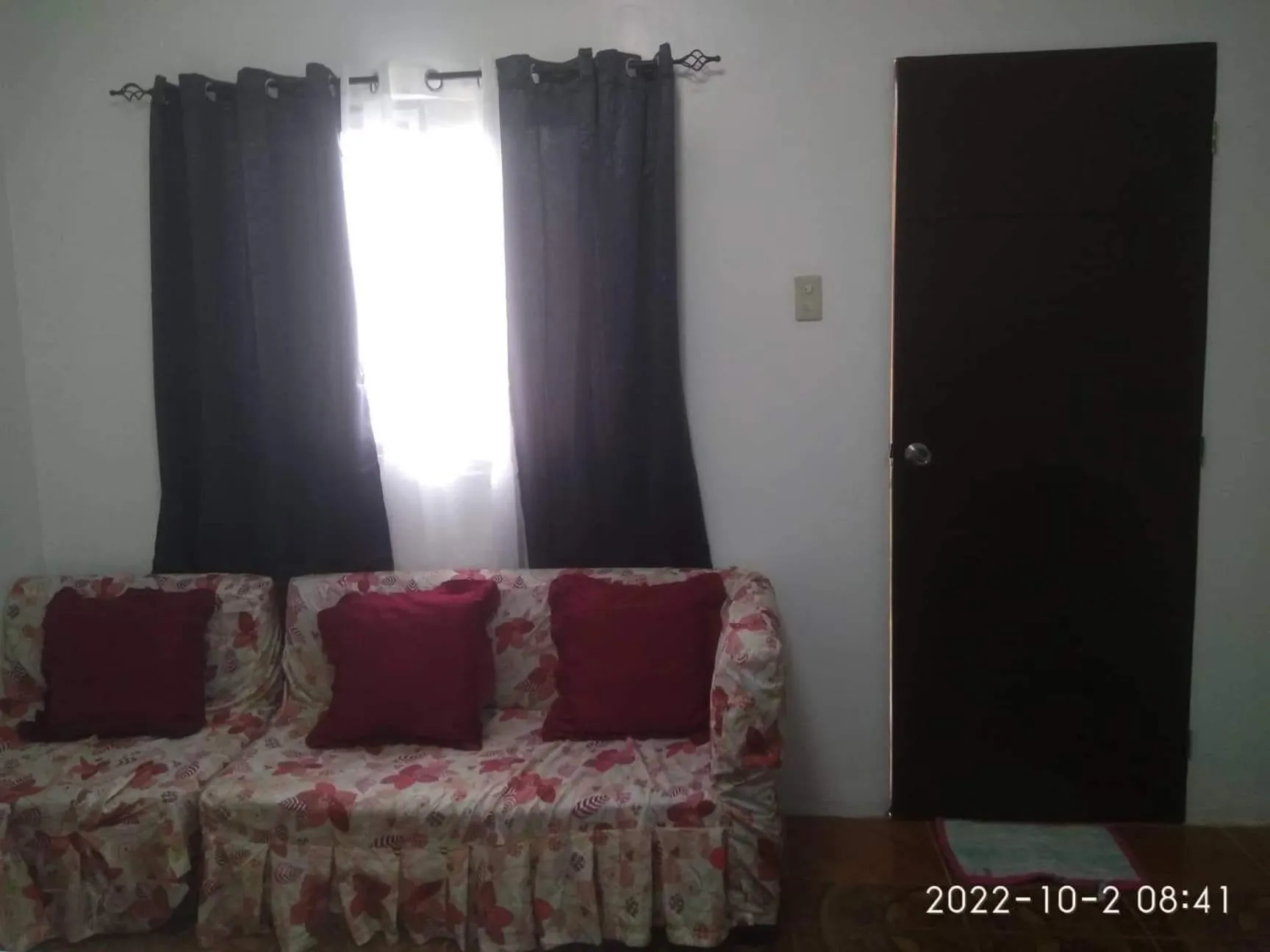 Seating area, Bed in Alona's Traditional Filipino Home near 100 Islands Wharf