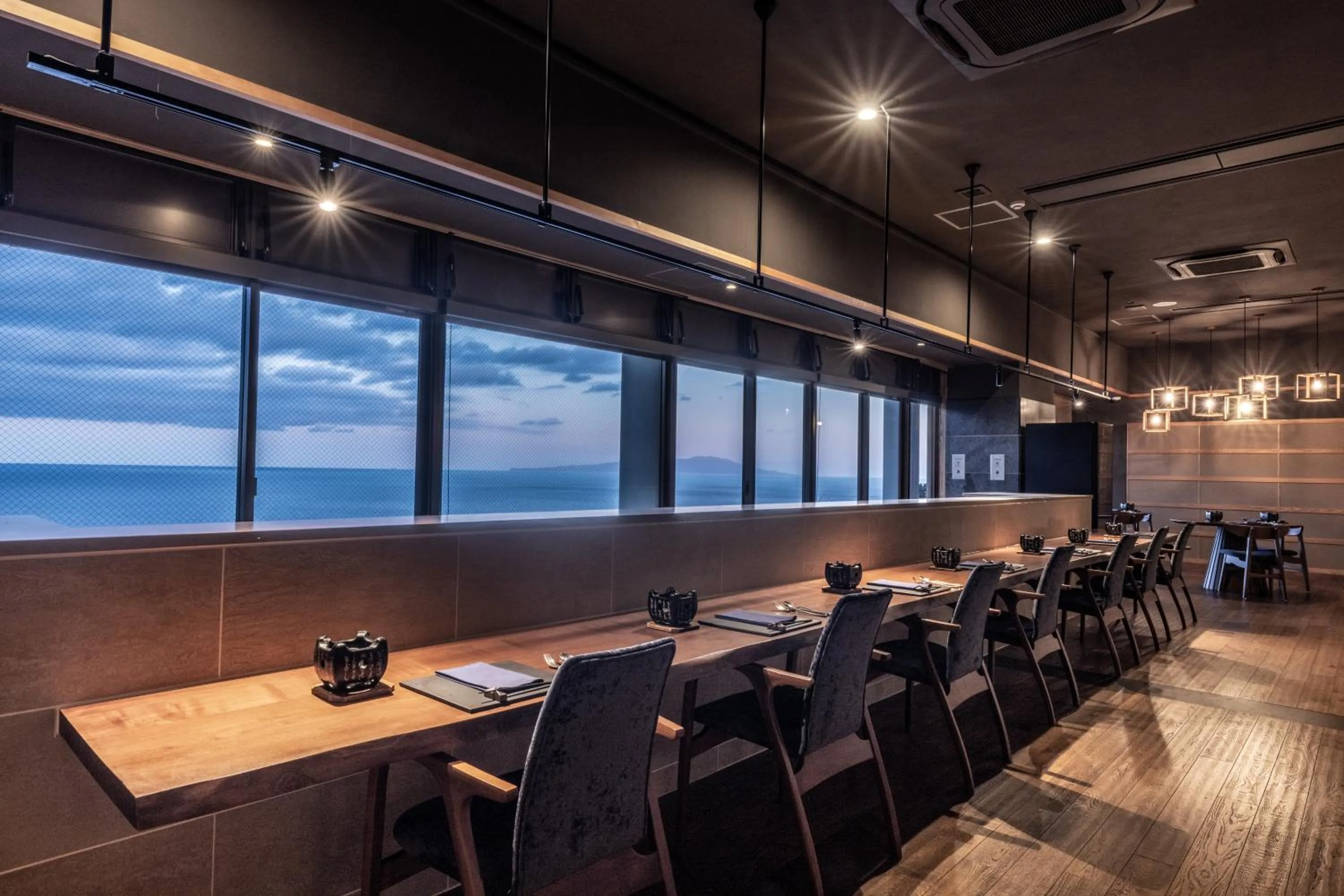 Restaurant/places to eat in IZU RETREAT by Onko Chishin