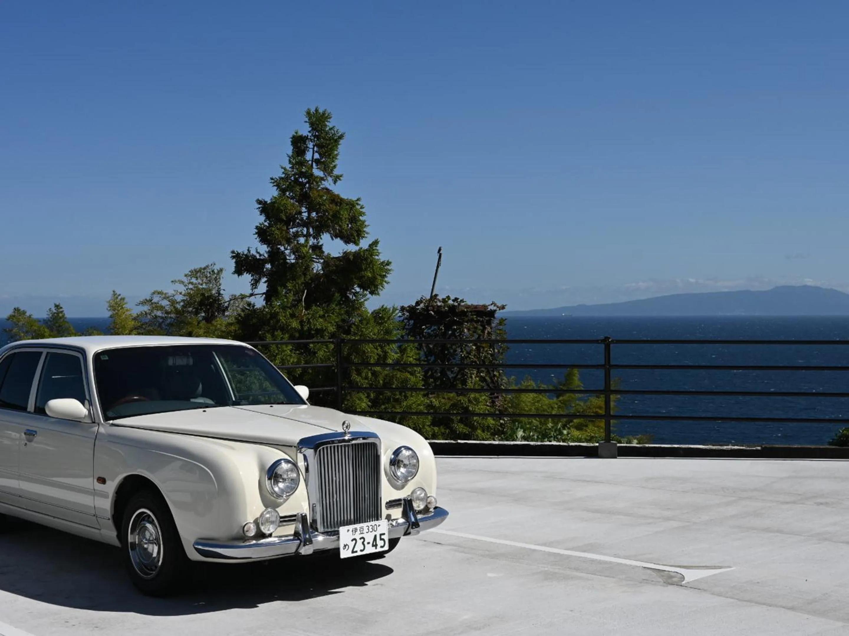 Off site in IZU RETREAT by Onko Chishin