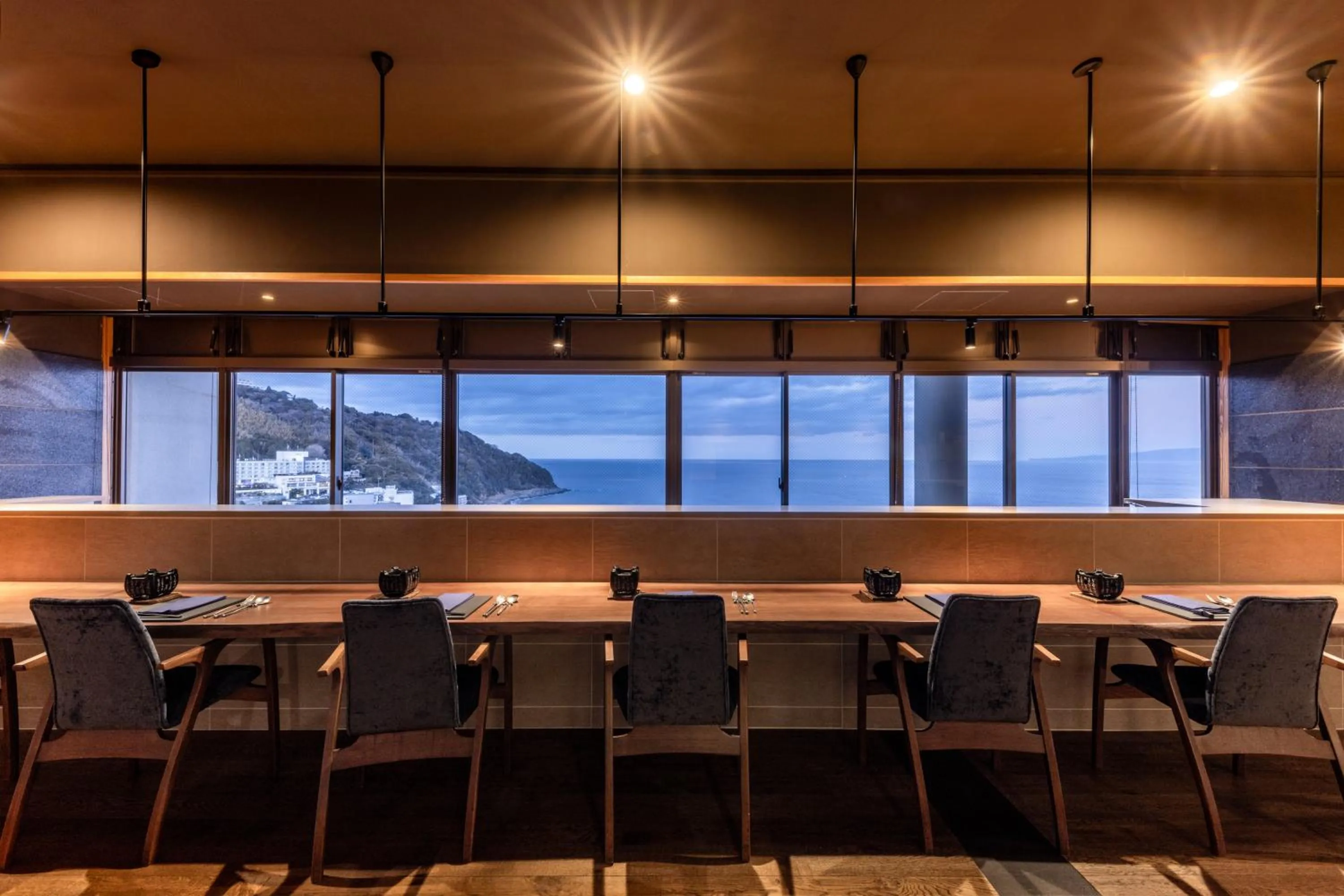 Restaurant/places to eat in IZU RETREAT by Onko Chishin