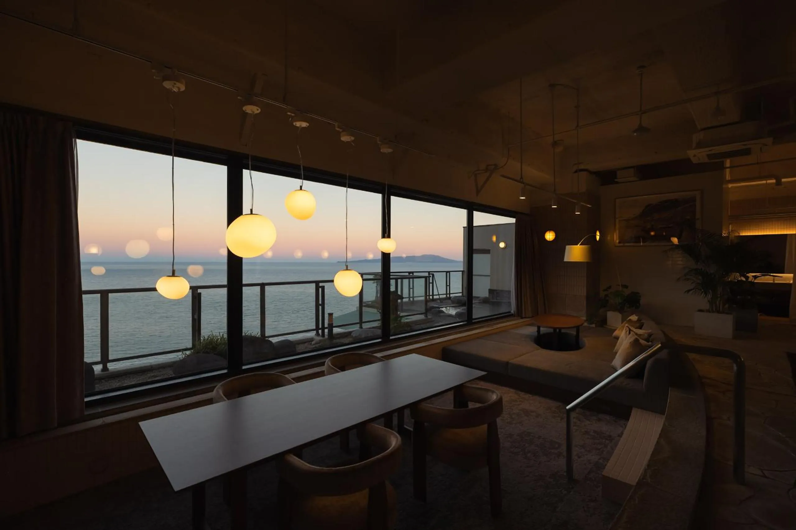 Natural landscape in IZU RETREAT by Onko Chishin