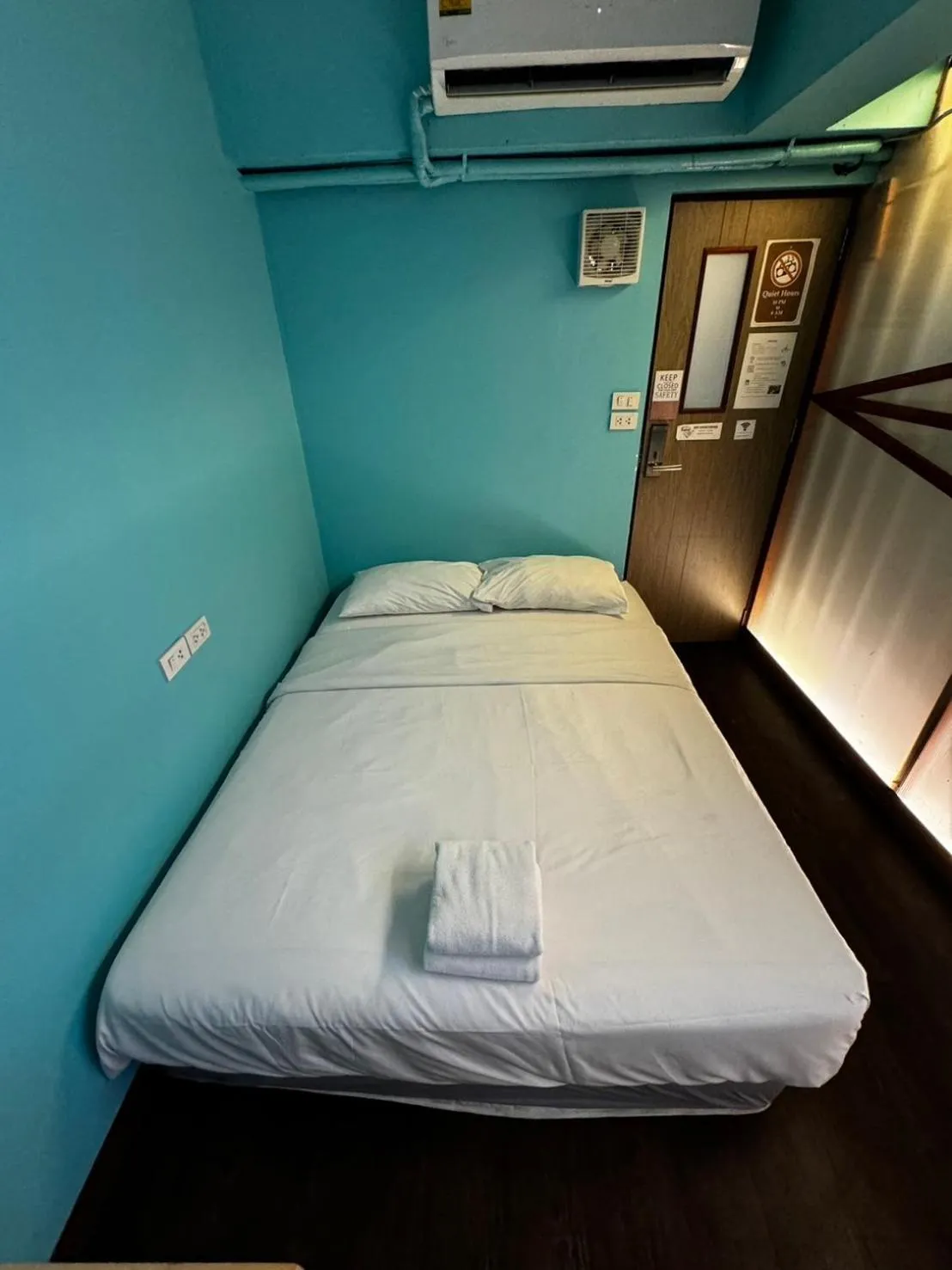 Bed in Glur Central Pratunam