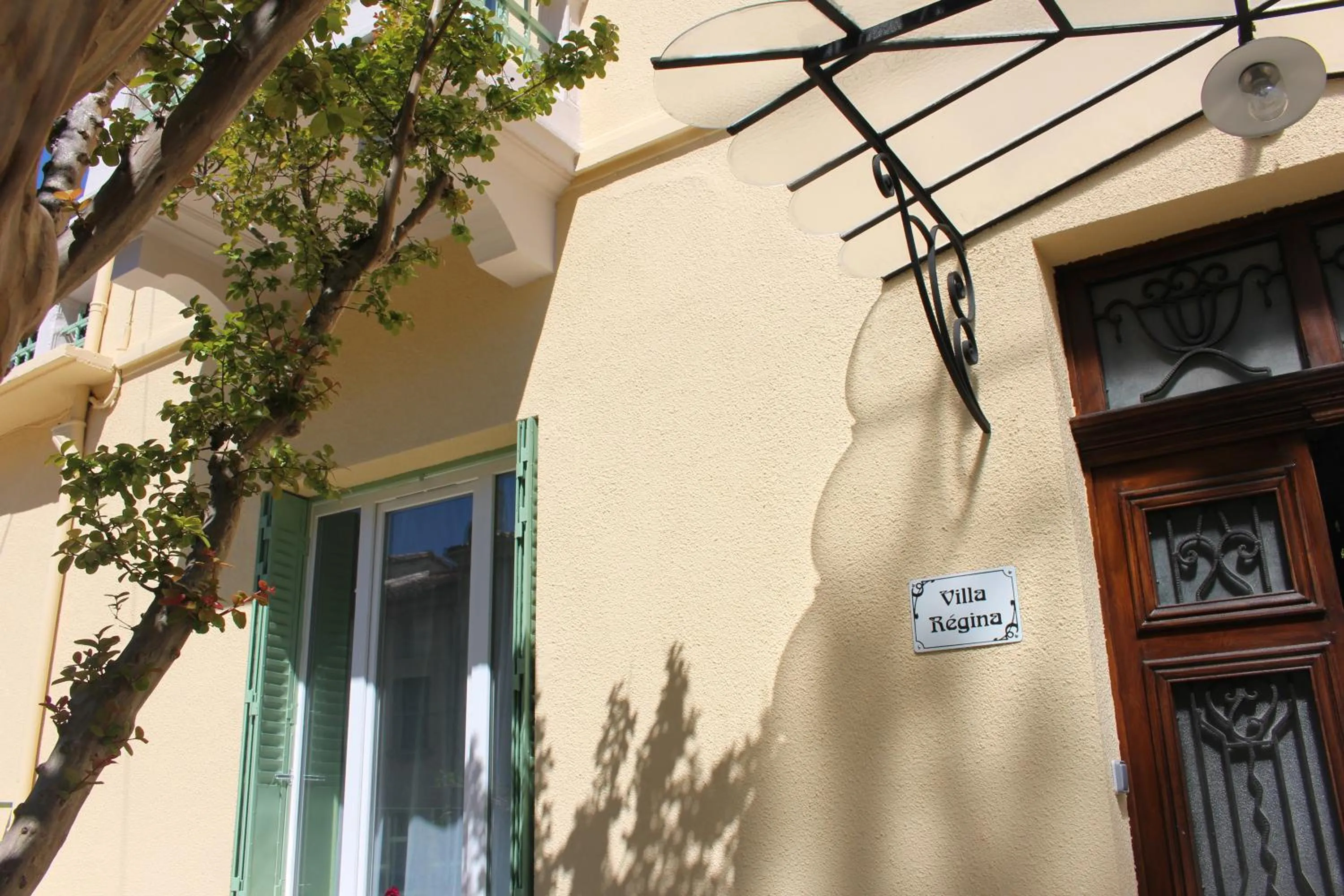 Facade/entrance in B&B Villa Regina