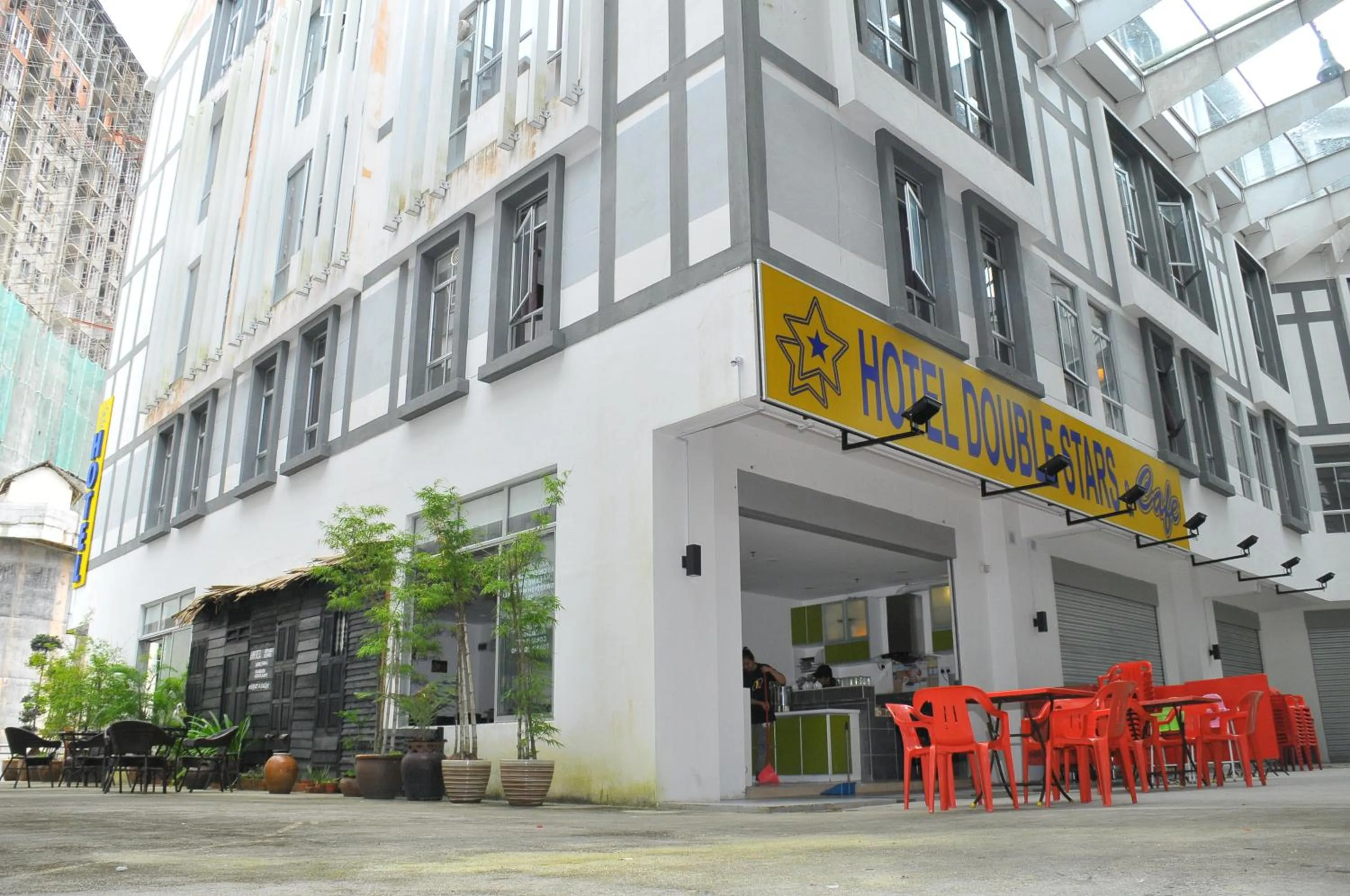 Property building in Hotel Double Stars Cameron Highlands