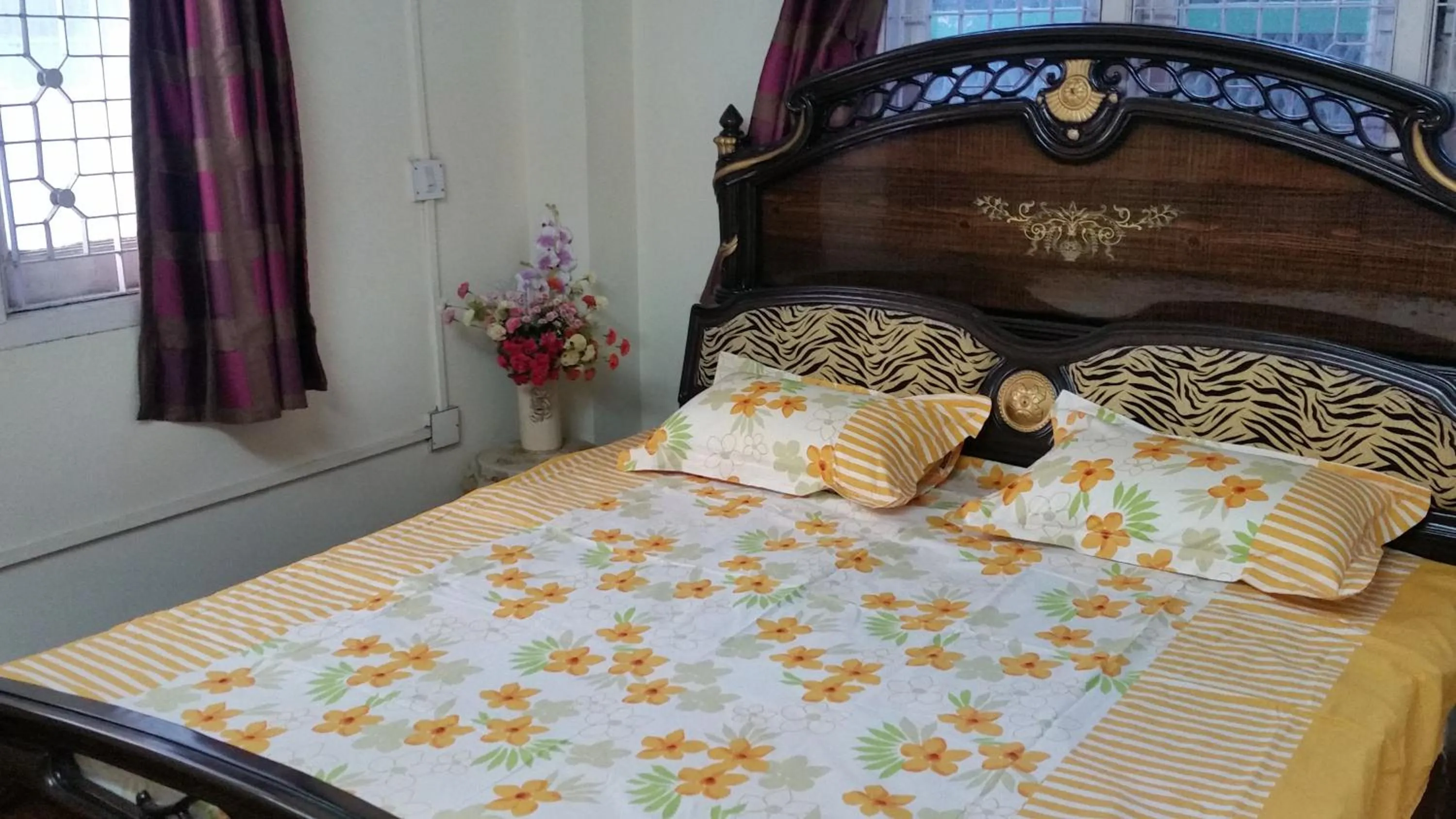 Superior Queen Room - single occupancy in Flyer Exotica