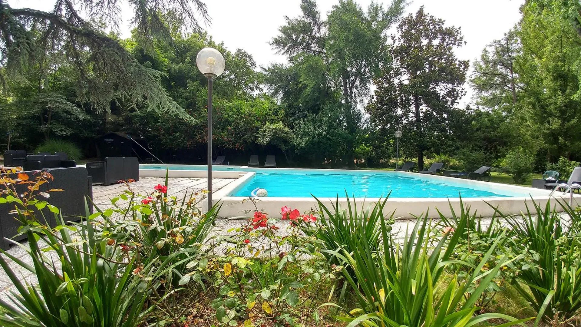 Swimming pool in Bresbot B&B