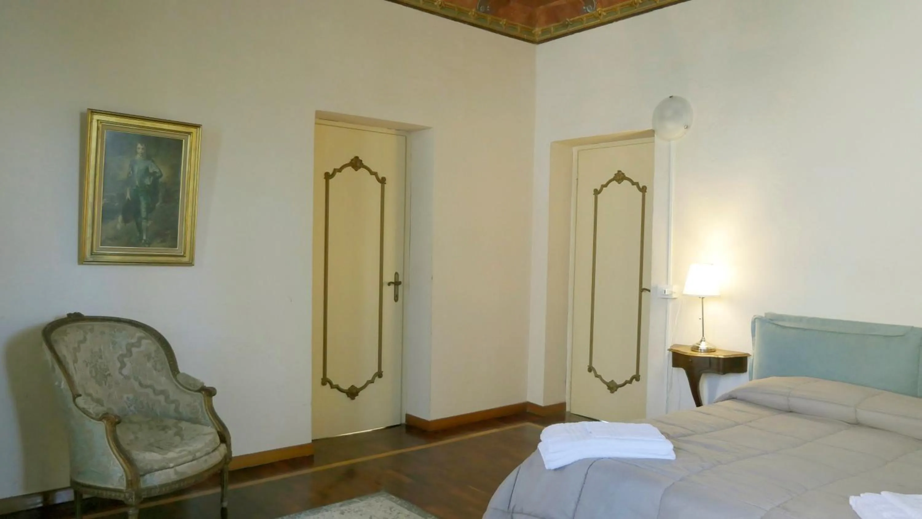 Garden, Bed in Bresbot B&B