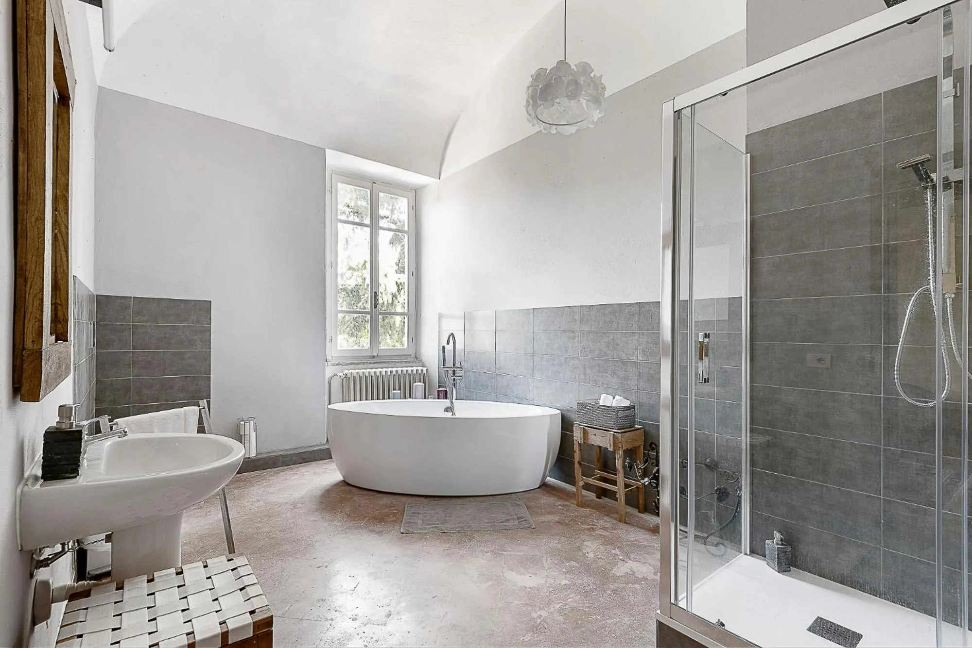 Bathroom in Bresbot B&B