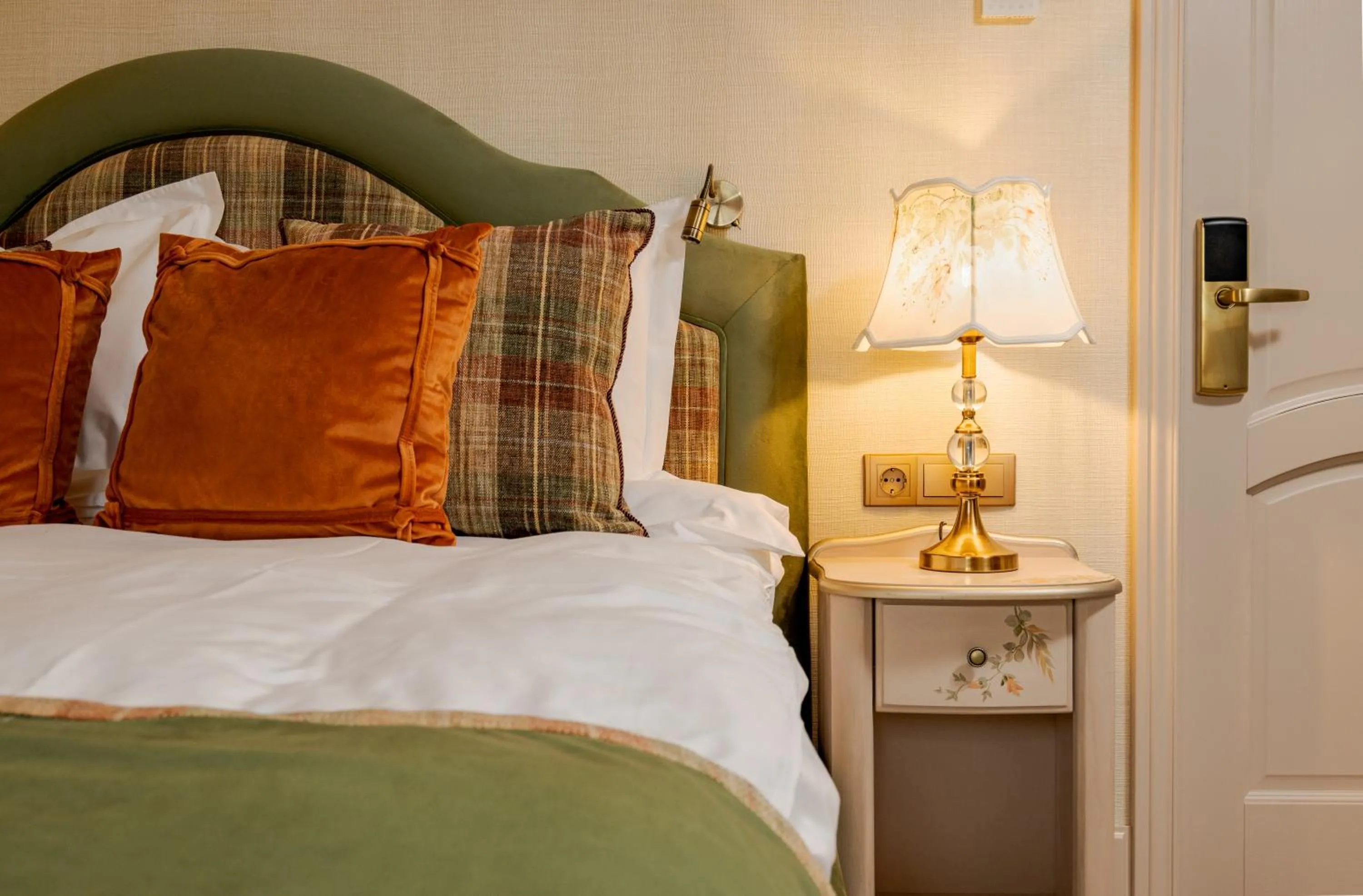 Bed in Casa Timiș - Wellness & Spa Resort