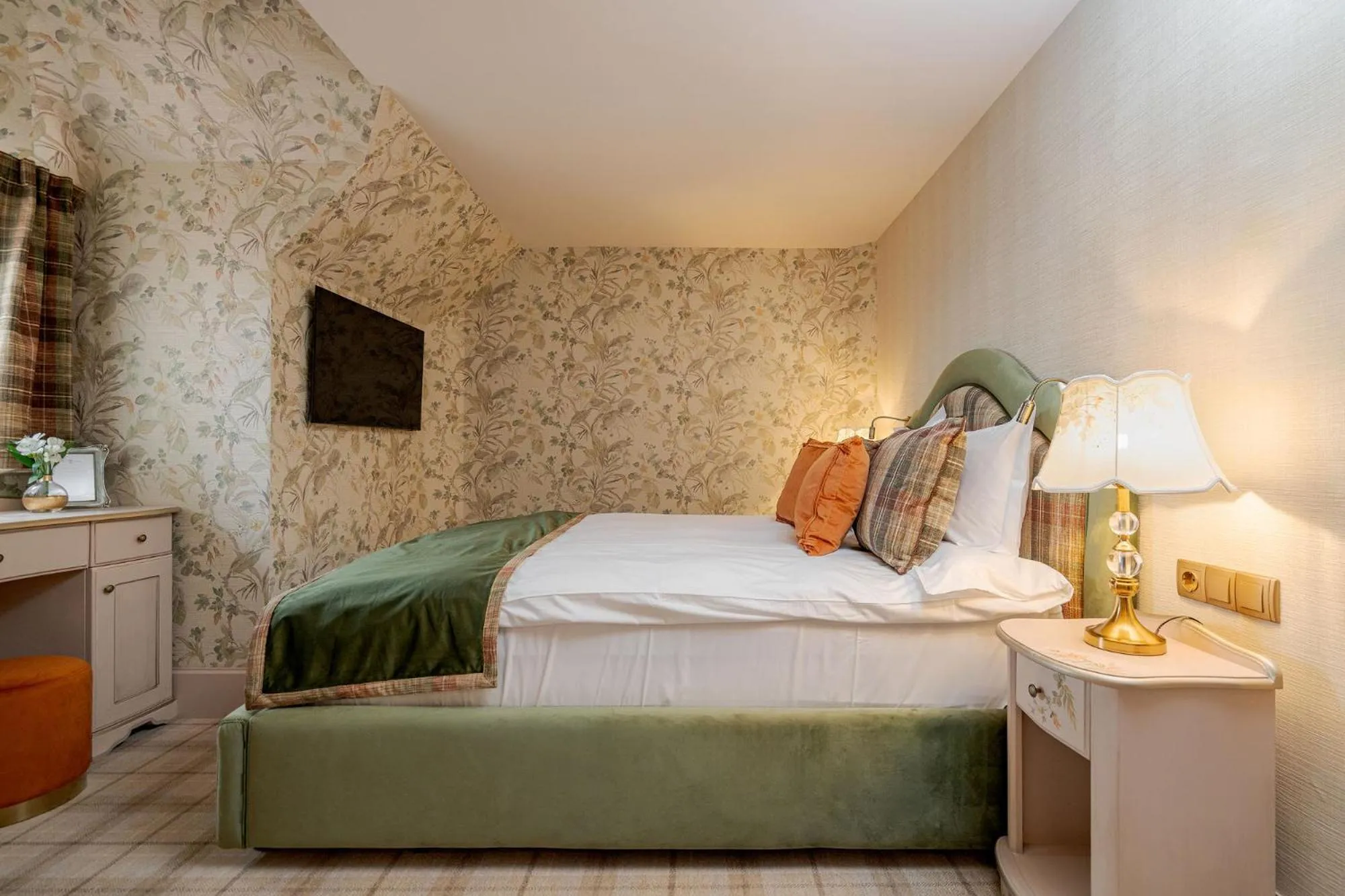 Bed in Casa Timiș - Wellness & Spa Resort