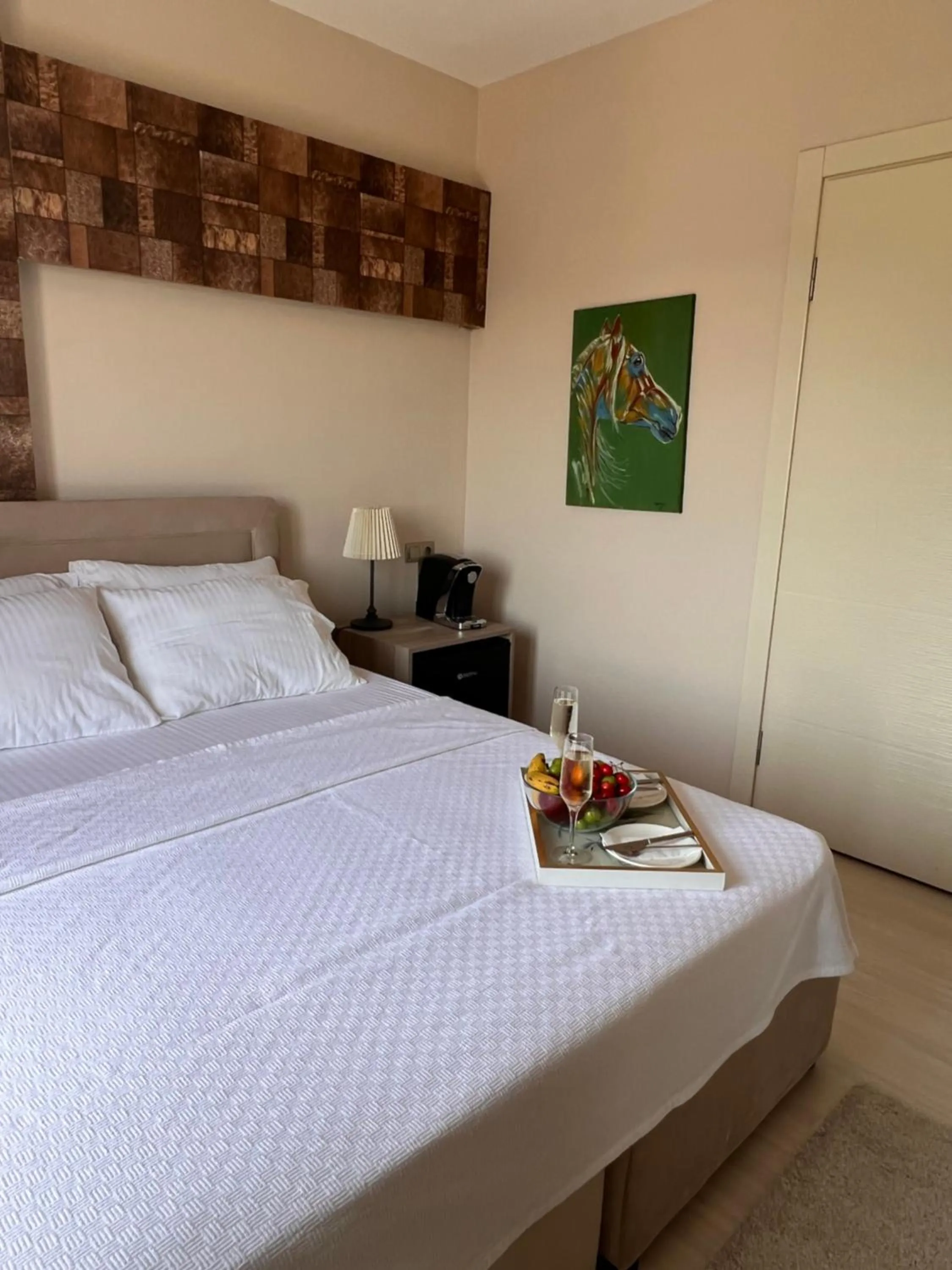 Bed in B. Equine Range Hotel