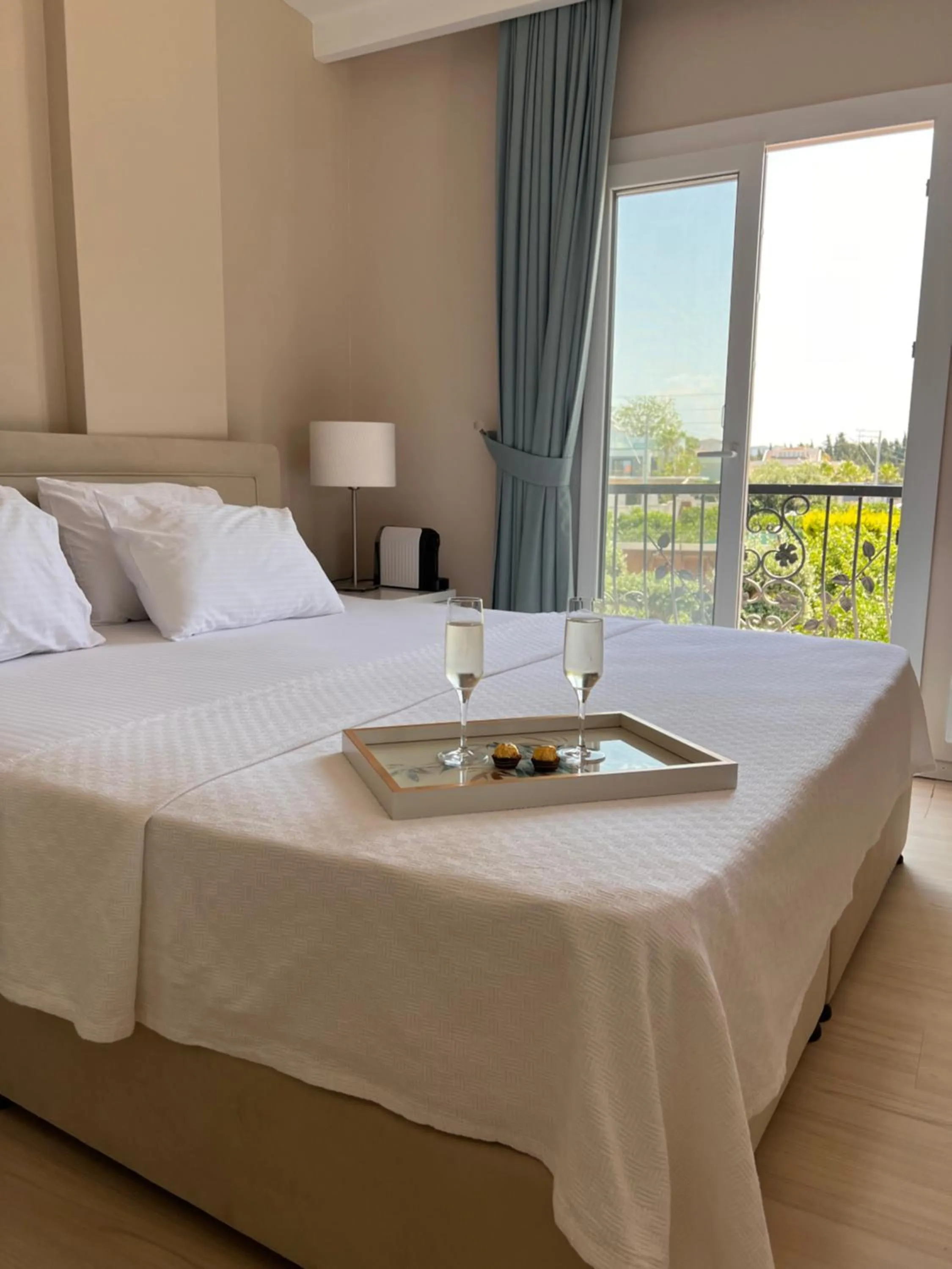 Bed in B. Equine Range Hotel