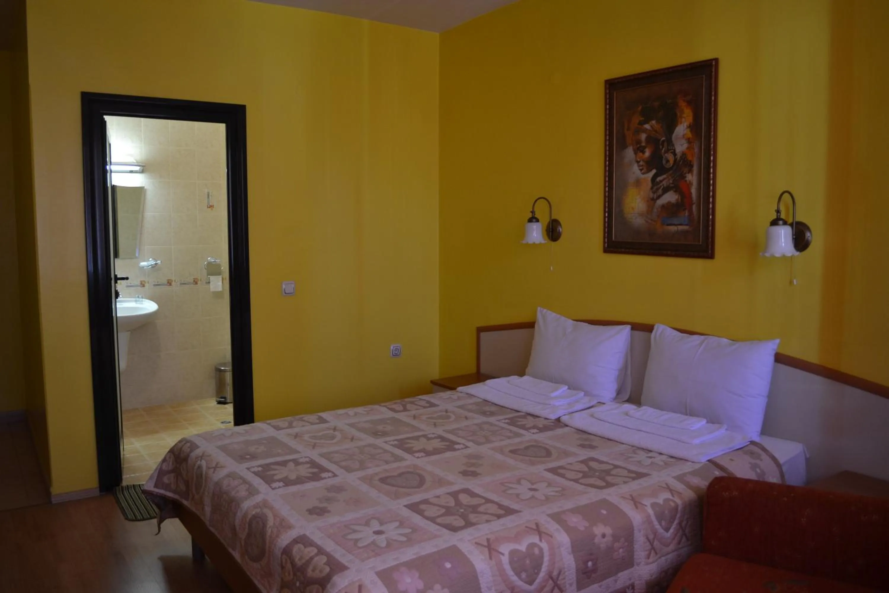 Queen Room in Hotel Perla