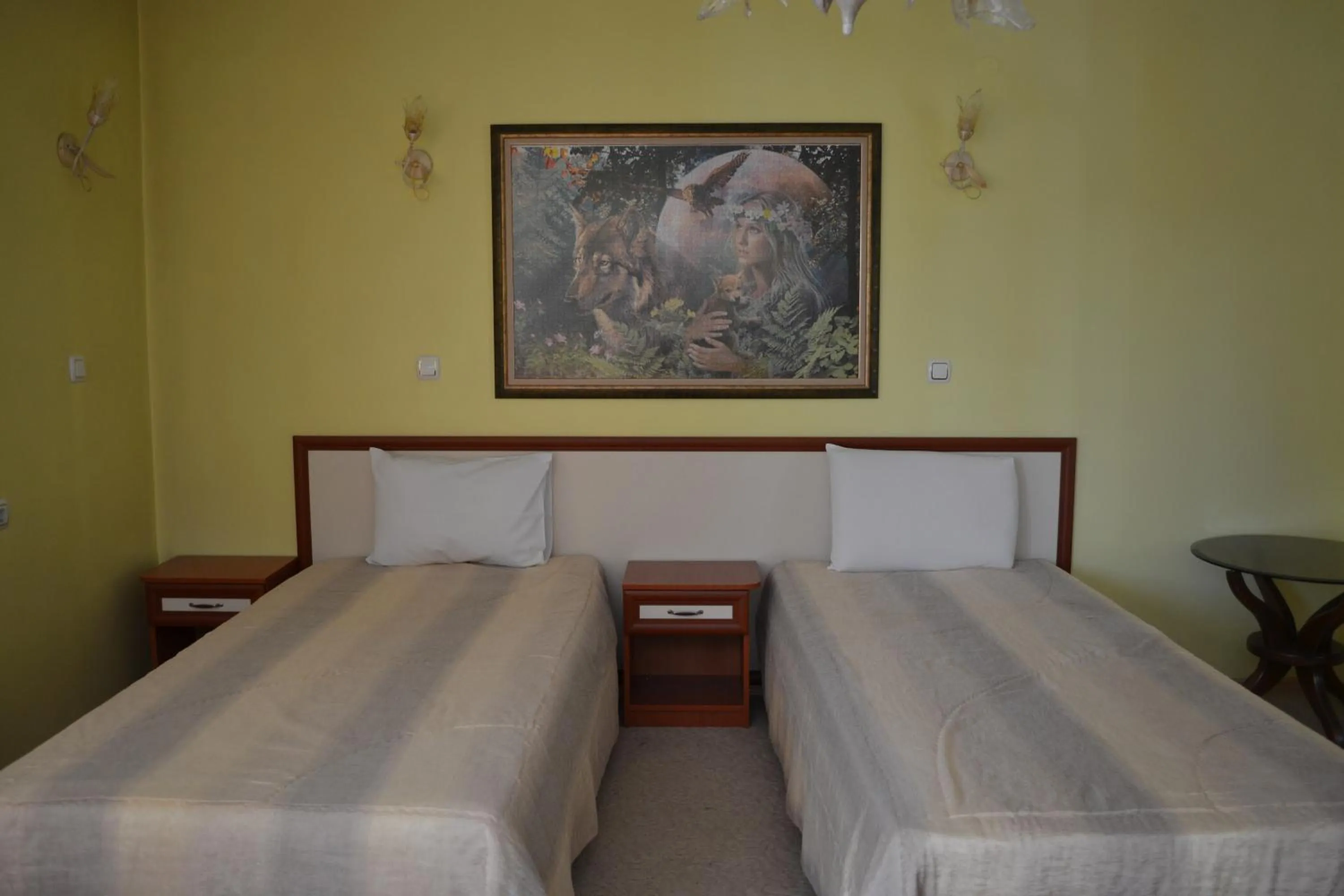 Photo of the whole room, Bed in Hotel Perla