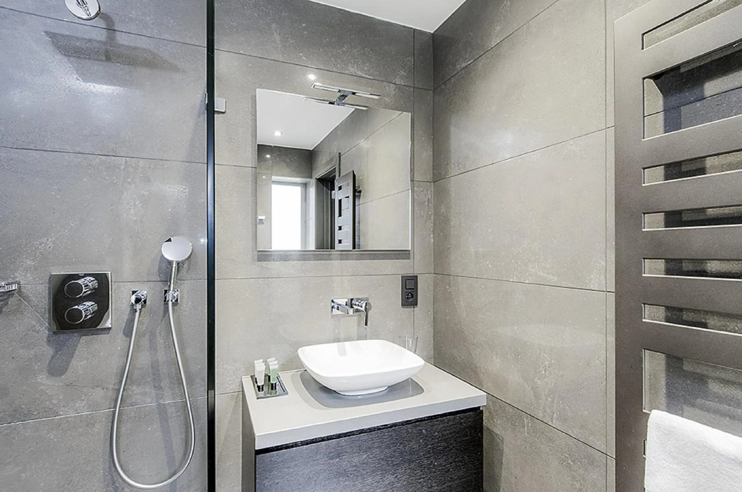 Bathroom in Hotel Agenda Louise