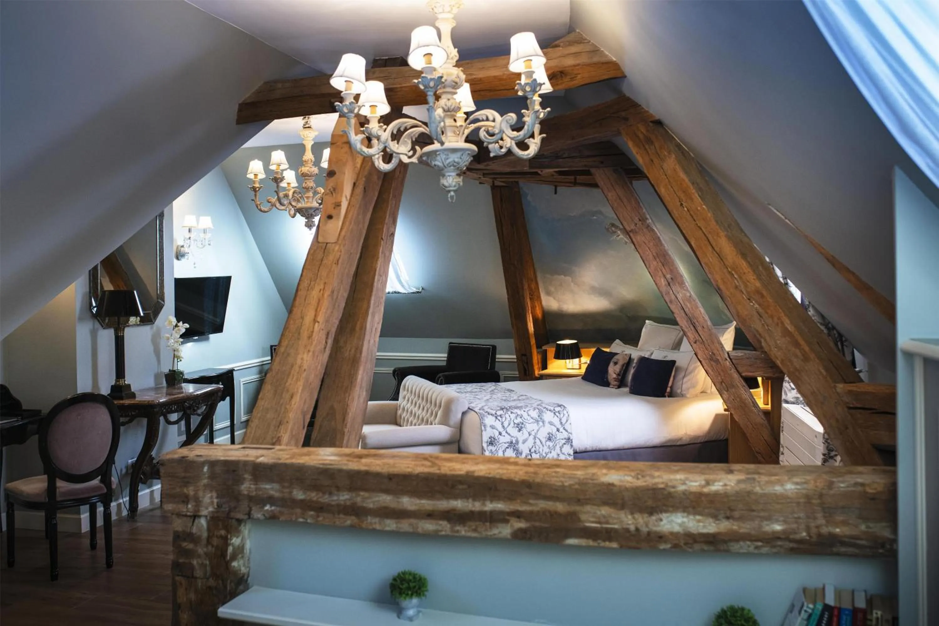 Photo of the whole room, Bed in Hotel & Spa Le Grand Monarque, BW Premier Collection