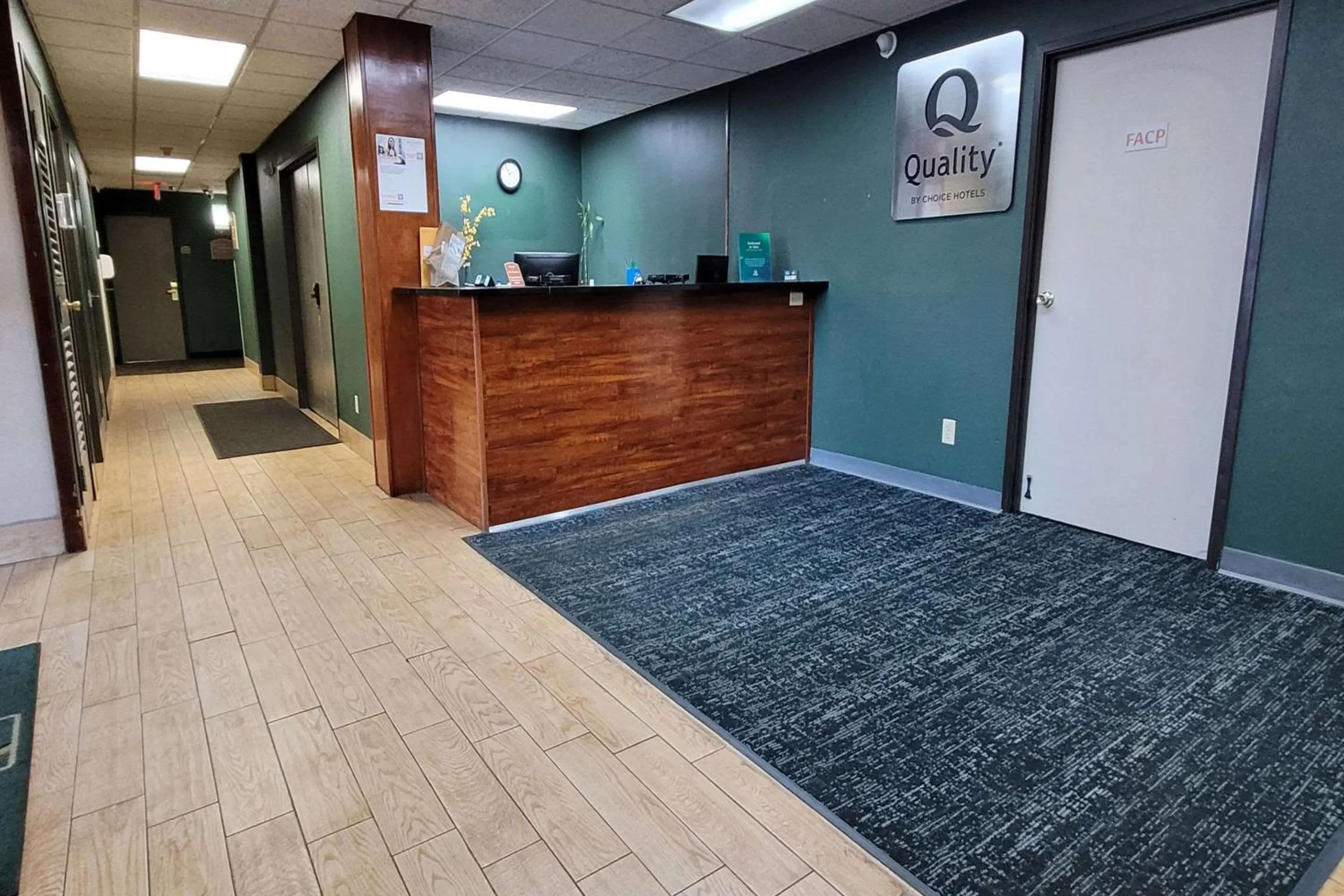 Lobby or reception in Quality Inn & Suites Columbia I-70