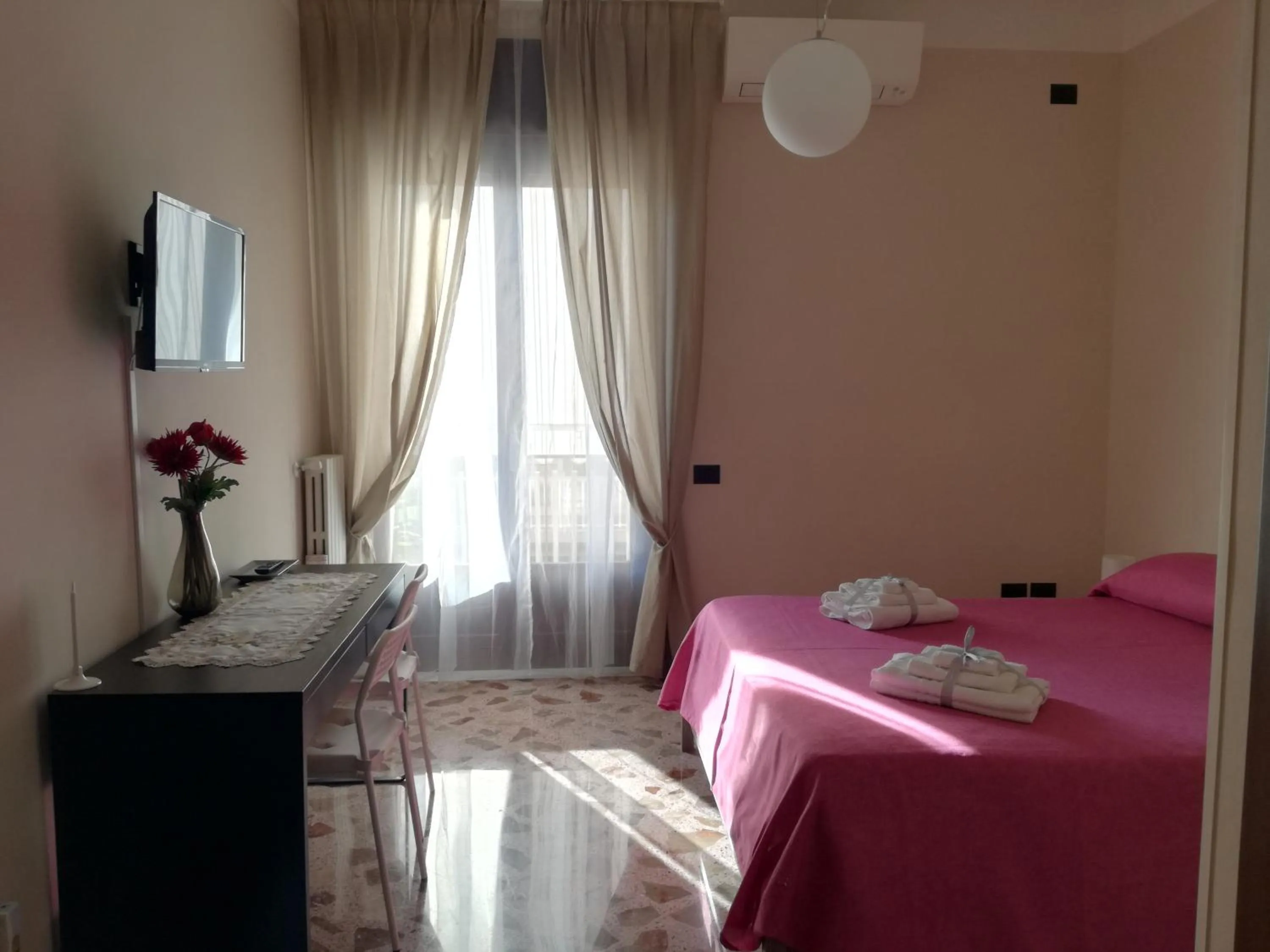 Bedroom in B&B Amina