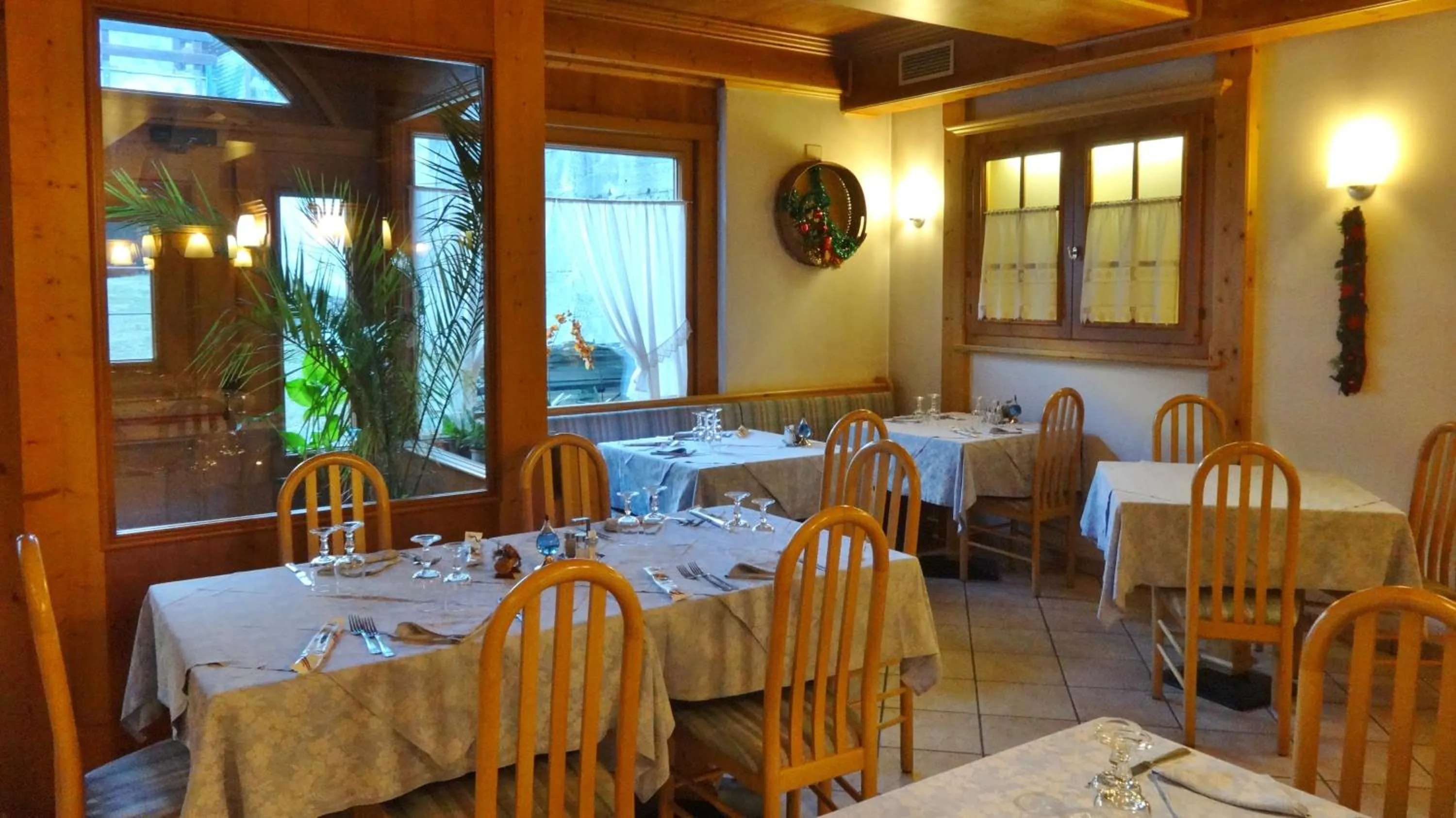 Restaurant/places to eat in Hotel Giardino