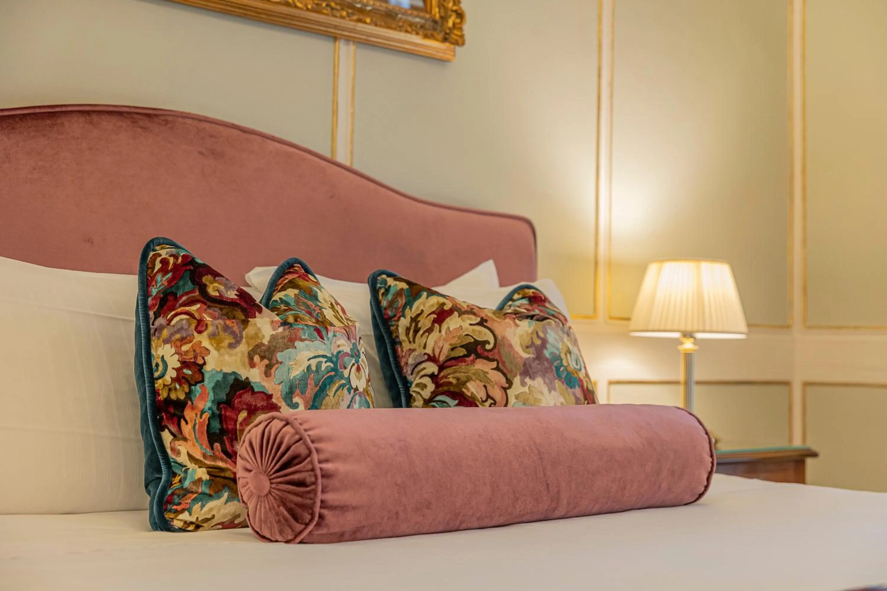 Bed in Palazzo Monga Boutique Guesthouse