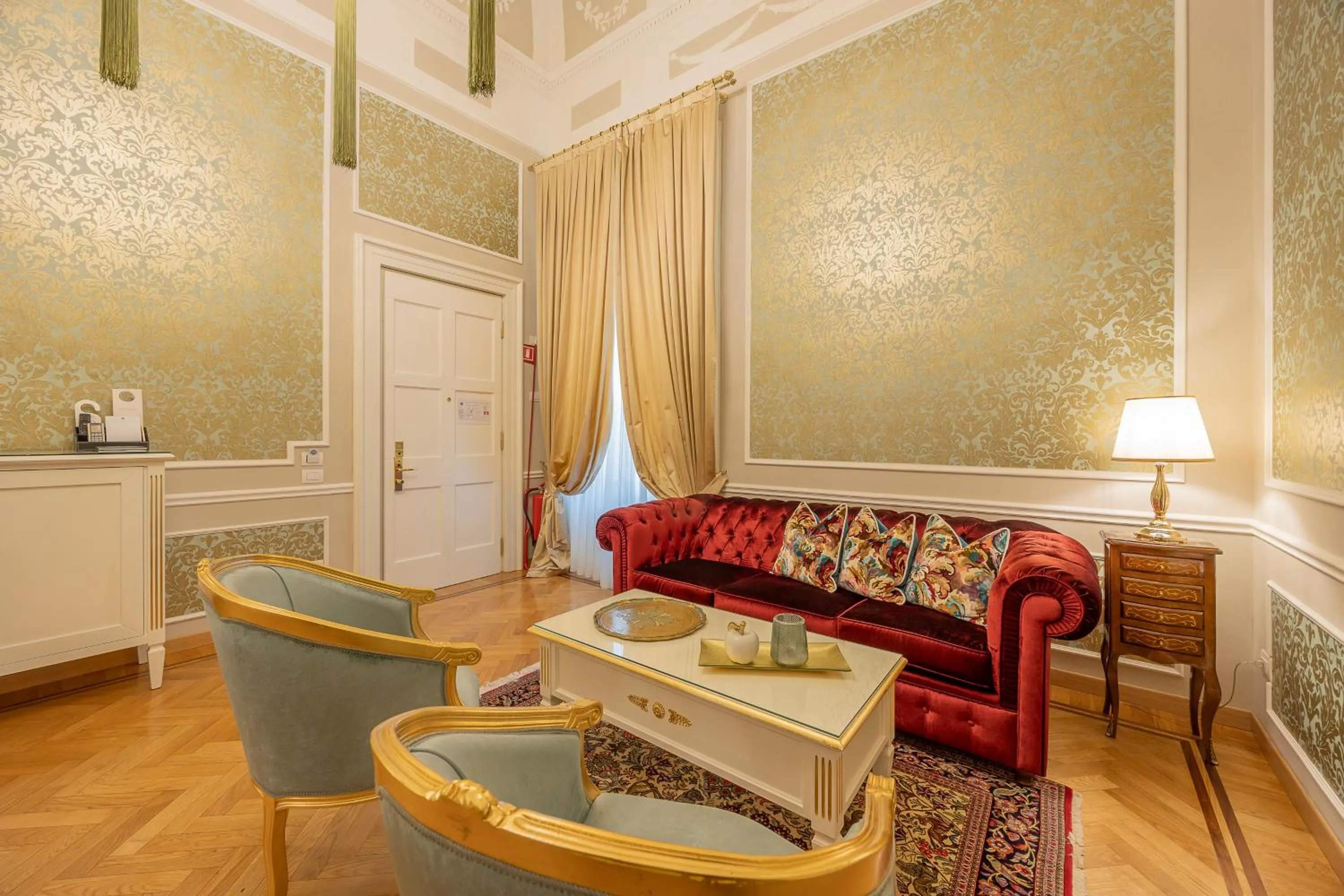 Living room in Palazzo Monga Boutique Guesthouse