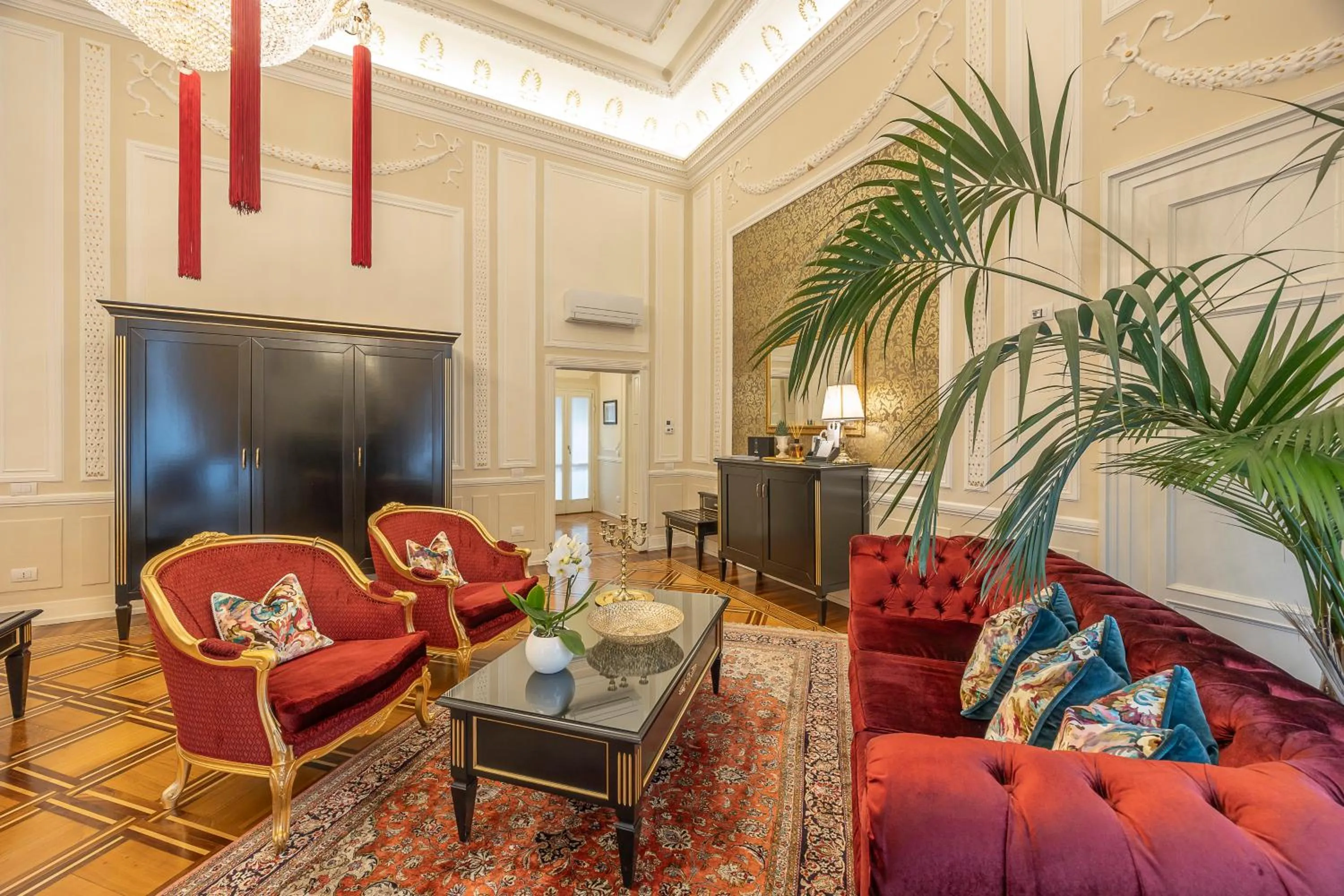 Living room in Palazzo Monga Boutique Guesthouse