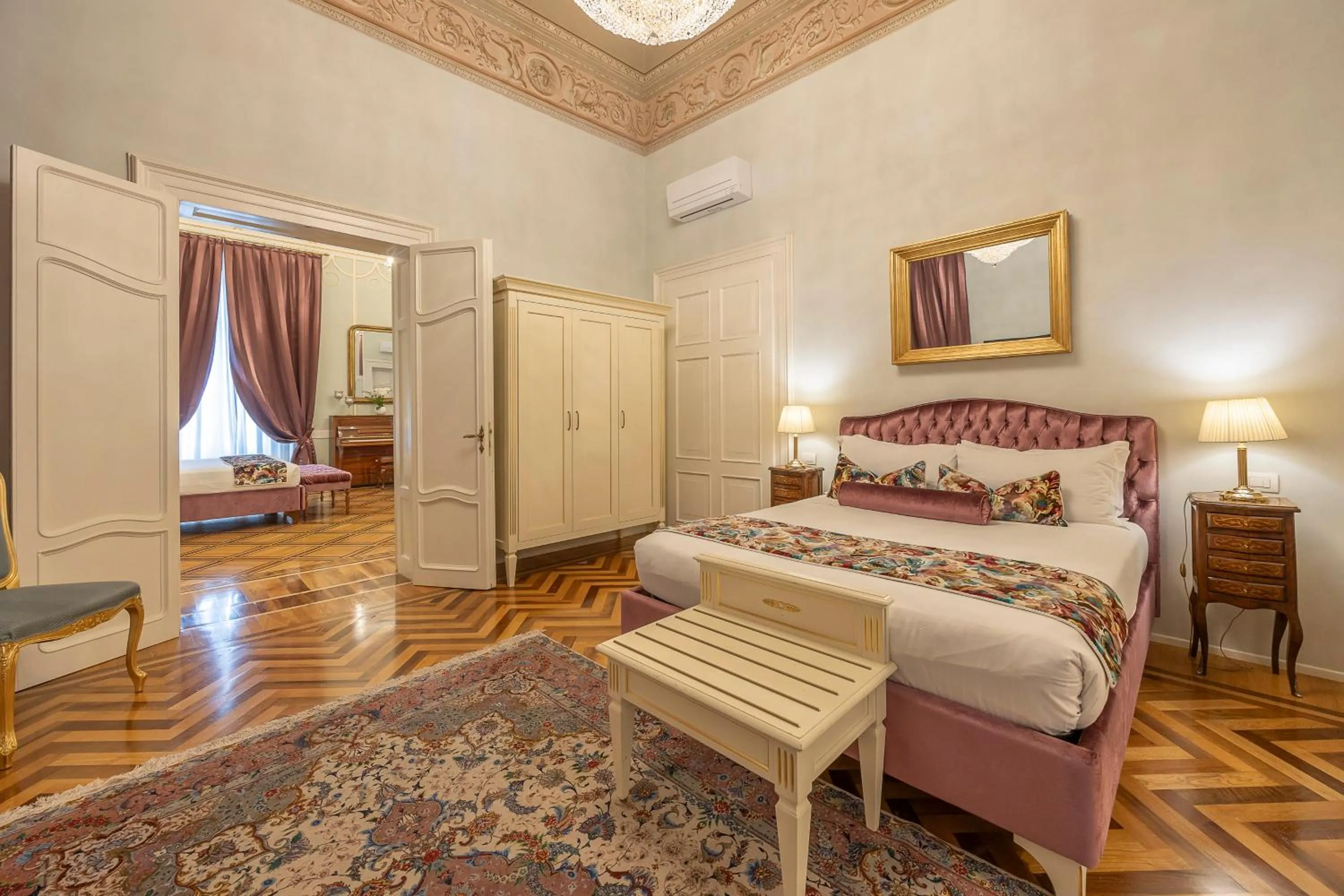 Bed in Palazzo Monga Boutique Guesthouse