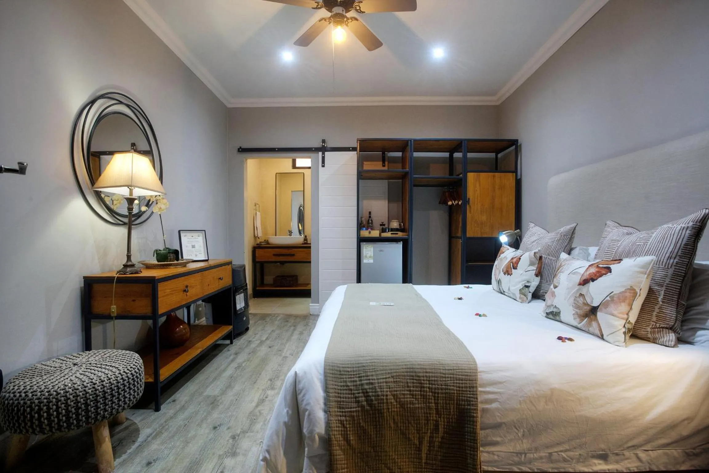 Bed in Addo Elephant Safari Lodge - Bellevue Forest Reserve