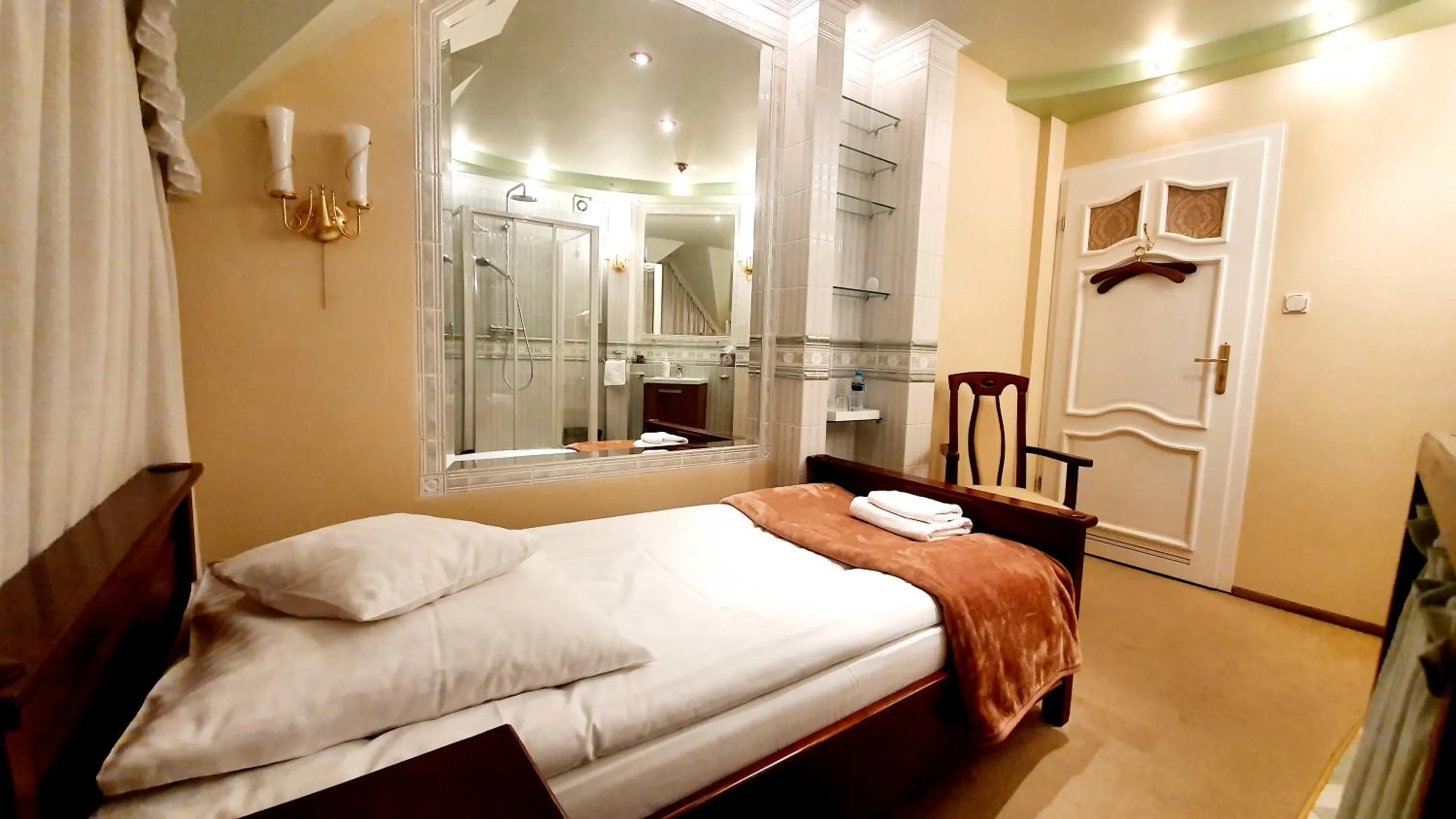 Balcony/Terrace, Bed in BTHouse, Pokoje Gościnne