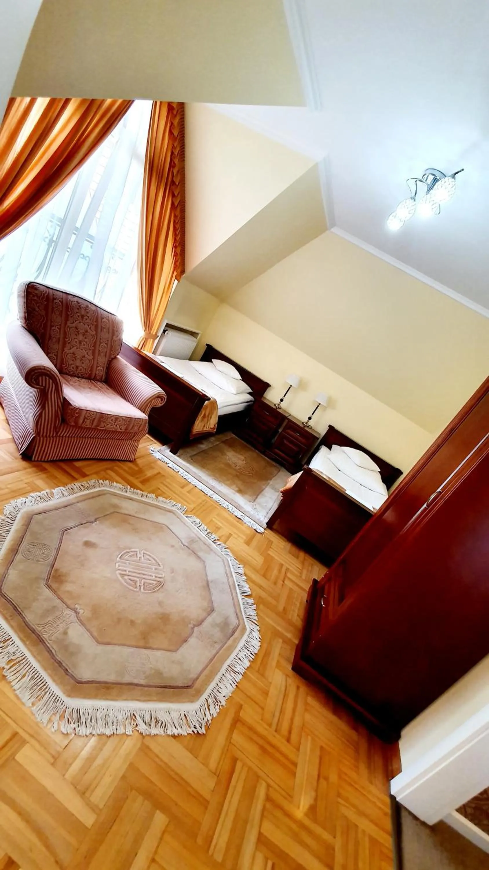 Bathroom, Bed in BTHouse, Pokoje Gościnne