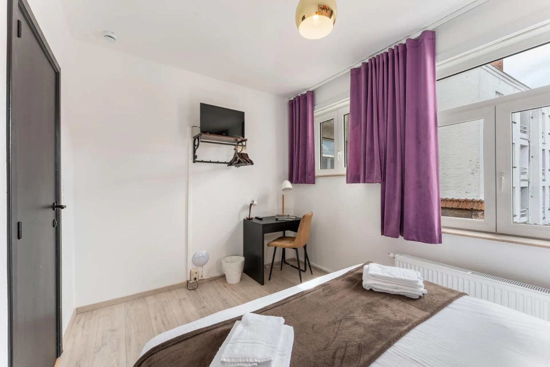 Bedroom, Bed in The Chocolate Suites