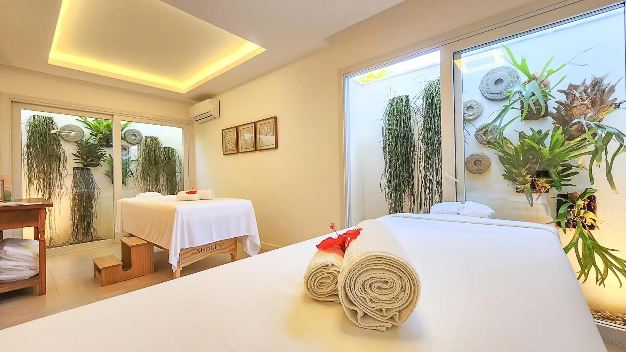 Spa and wellness centre/facilities, Bed in Villa Raphael
