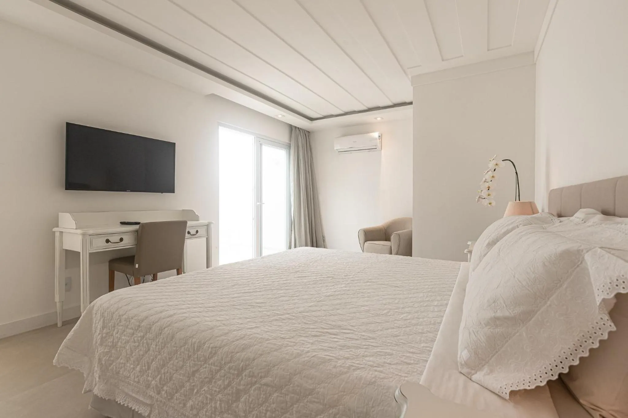 Bed in Villa Raphael