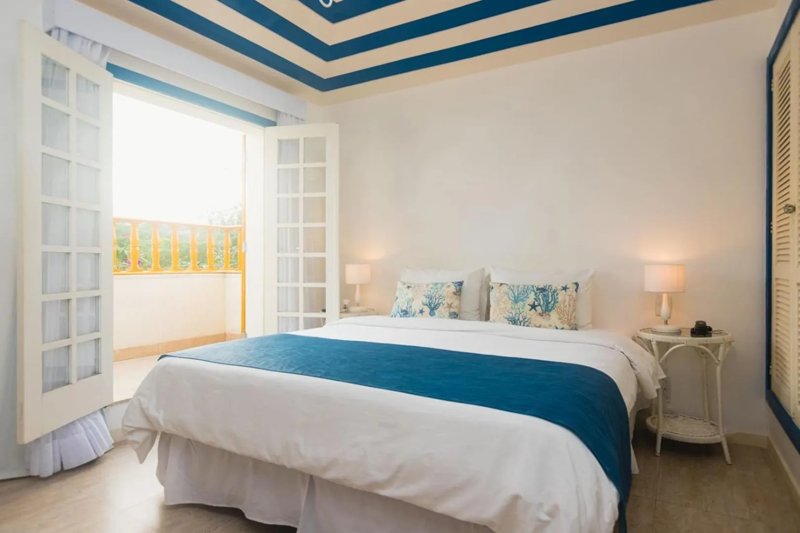 Bedroom, Bed in Villa Raphael