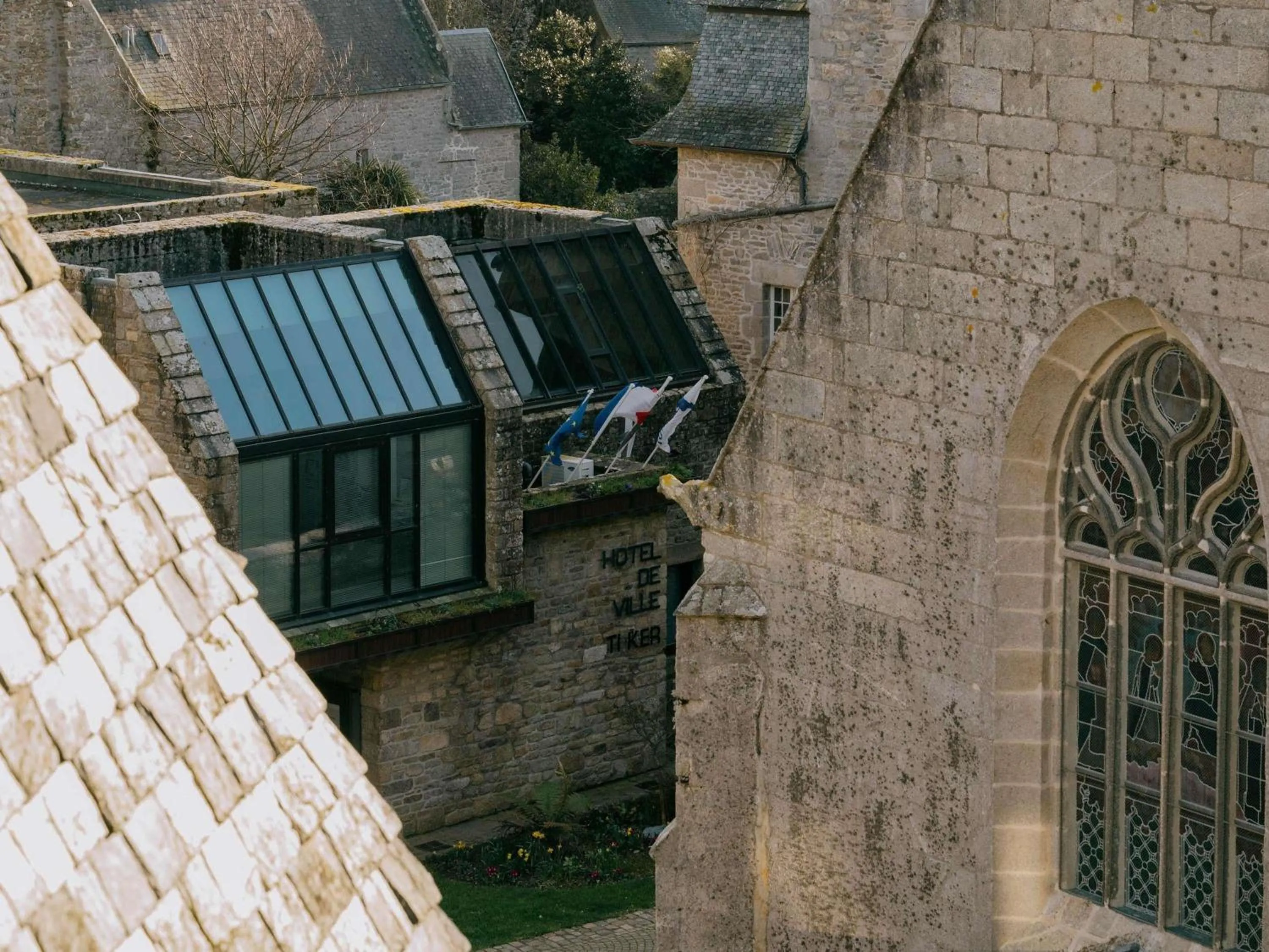 Bedroom in Hotel Mercure Roscoff Bord De Mer