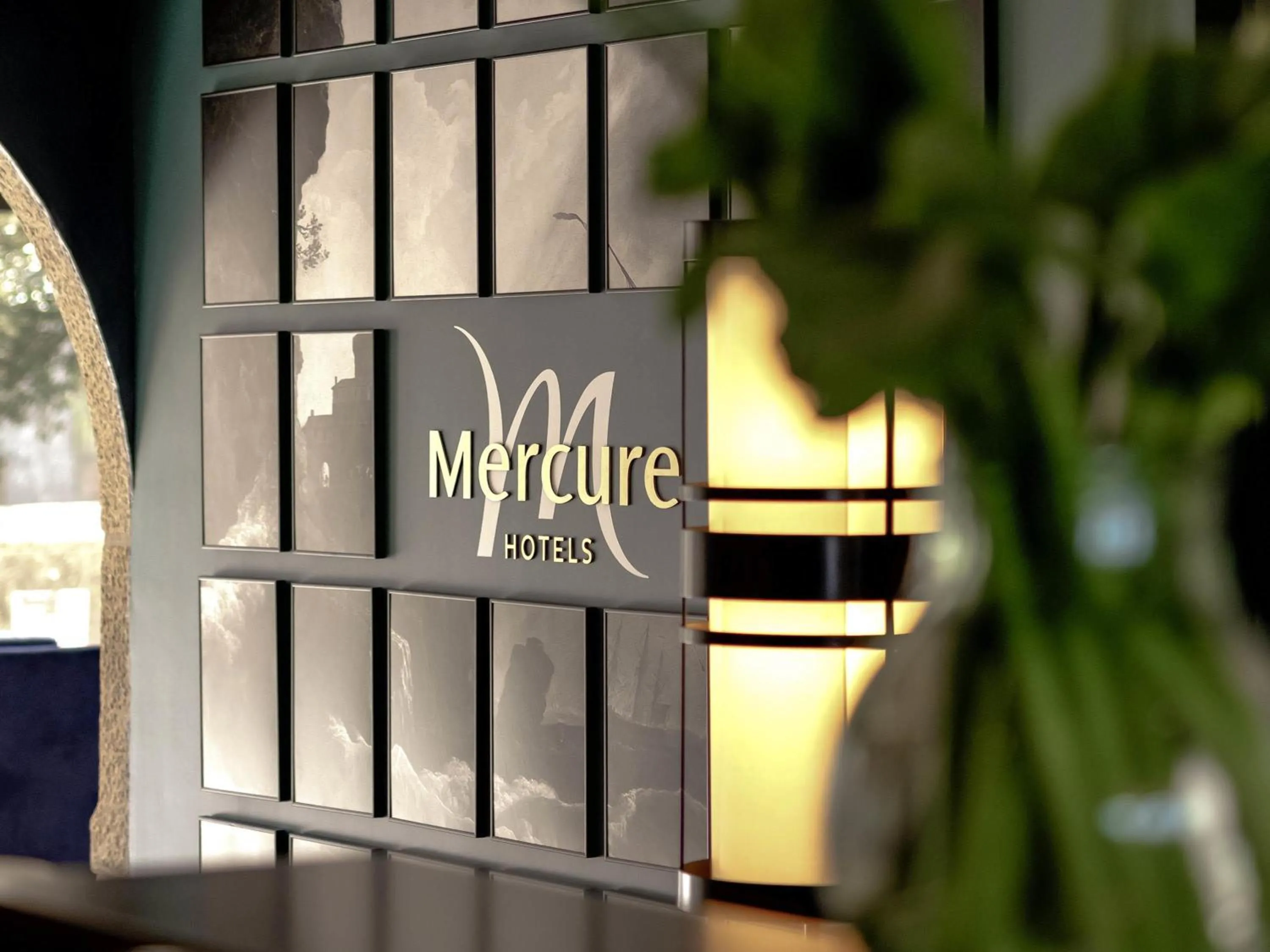 Property building in Hotel Mercure Roscoff Bord De Mer