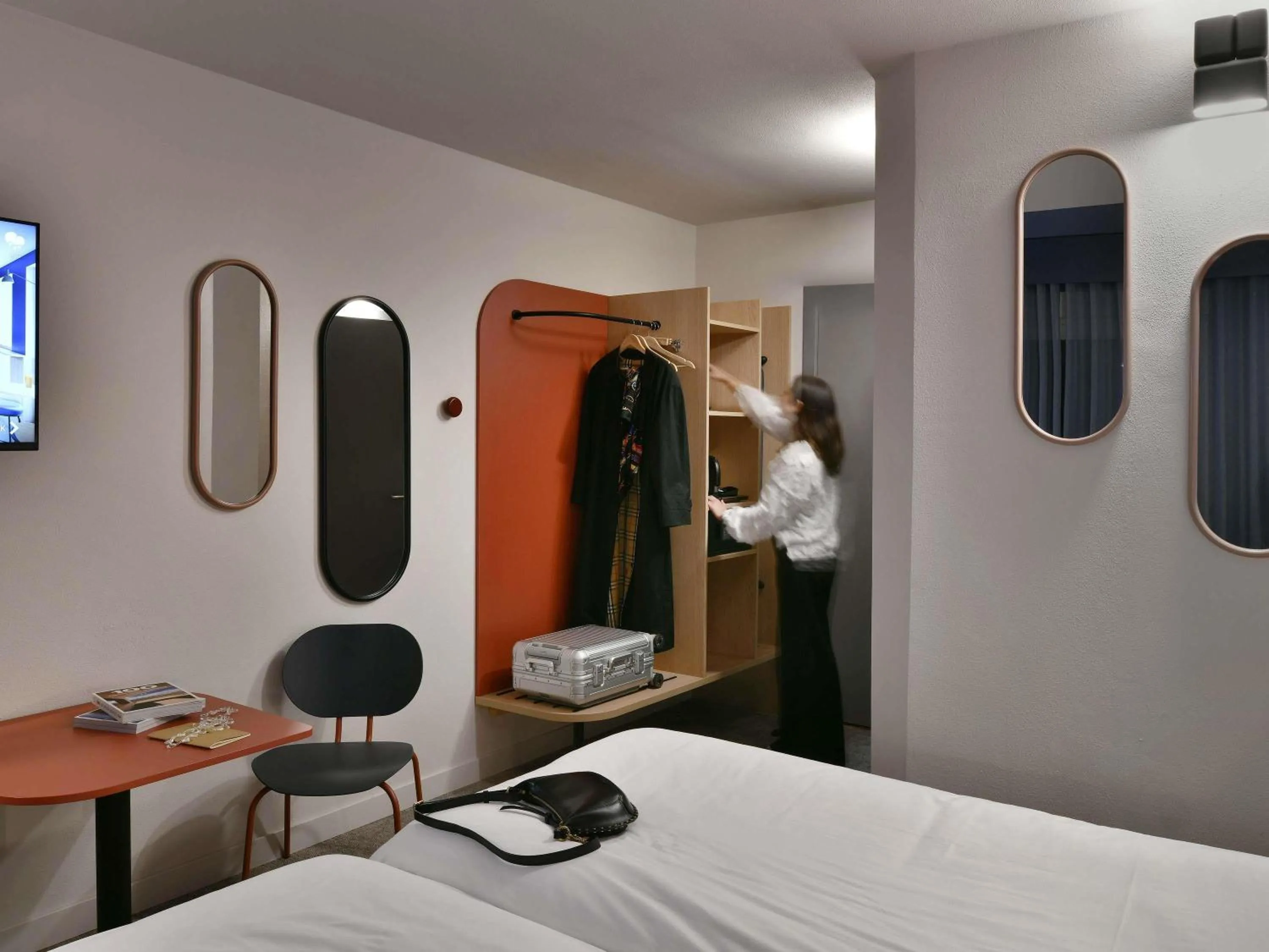 Bedroom in Ibis Styles Charleroi Airport Aero 44