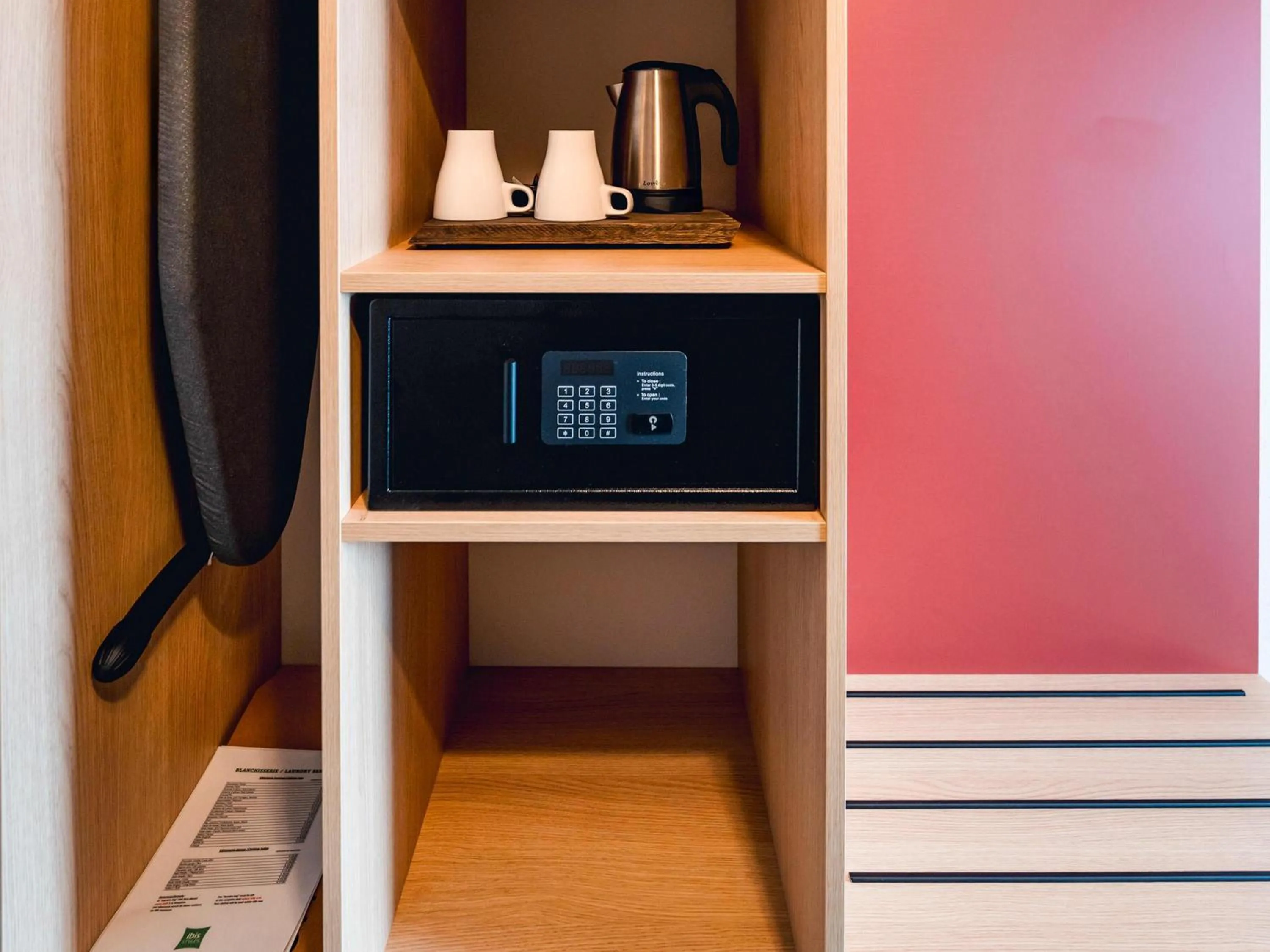 Bedroom in Ibis Styles Charleroi Airport Aero 44