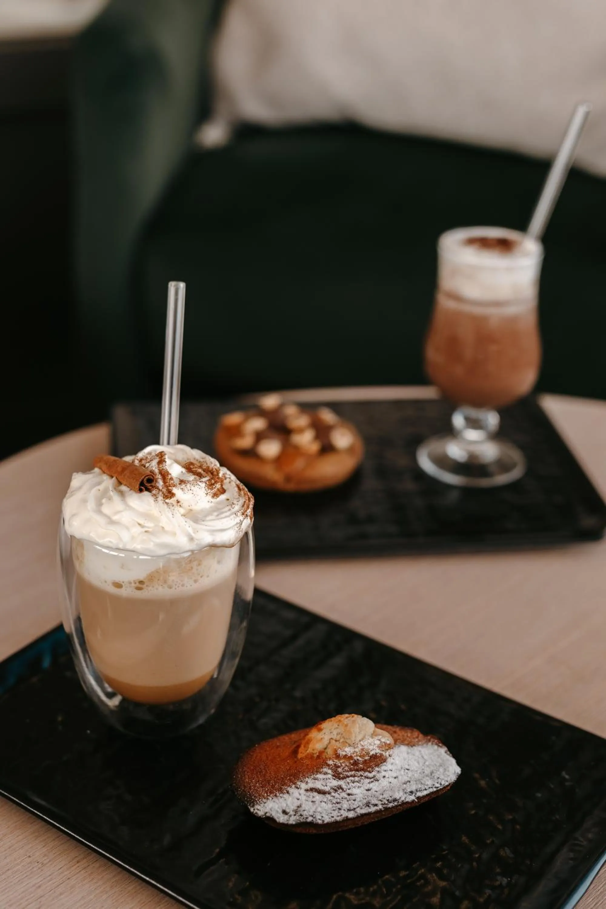 Lounge or bar in Le Goyen