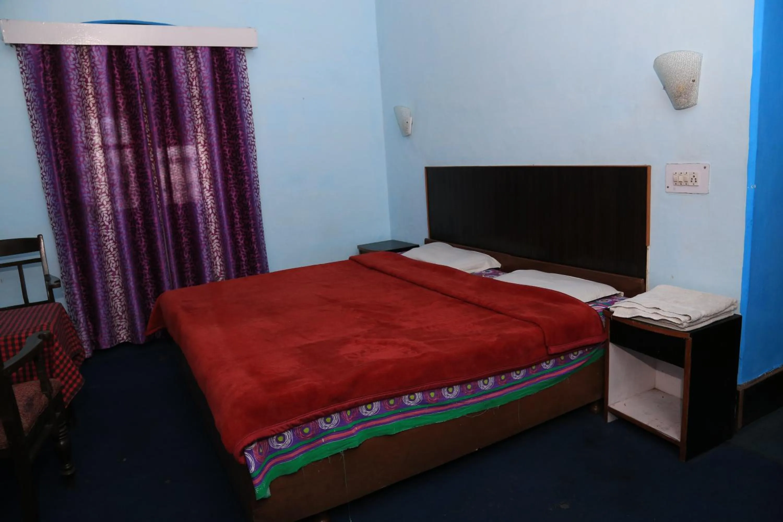 Bed in Prince Hotel Mallroad