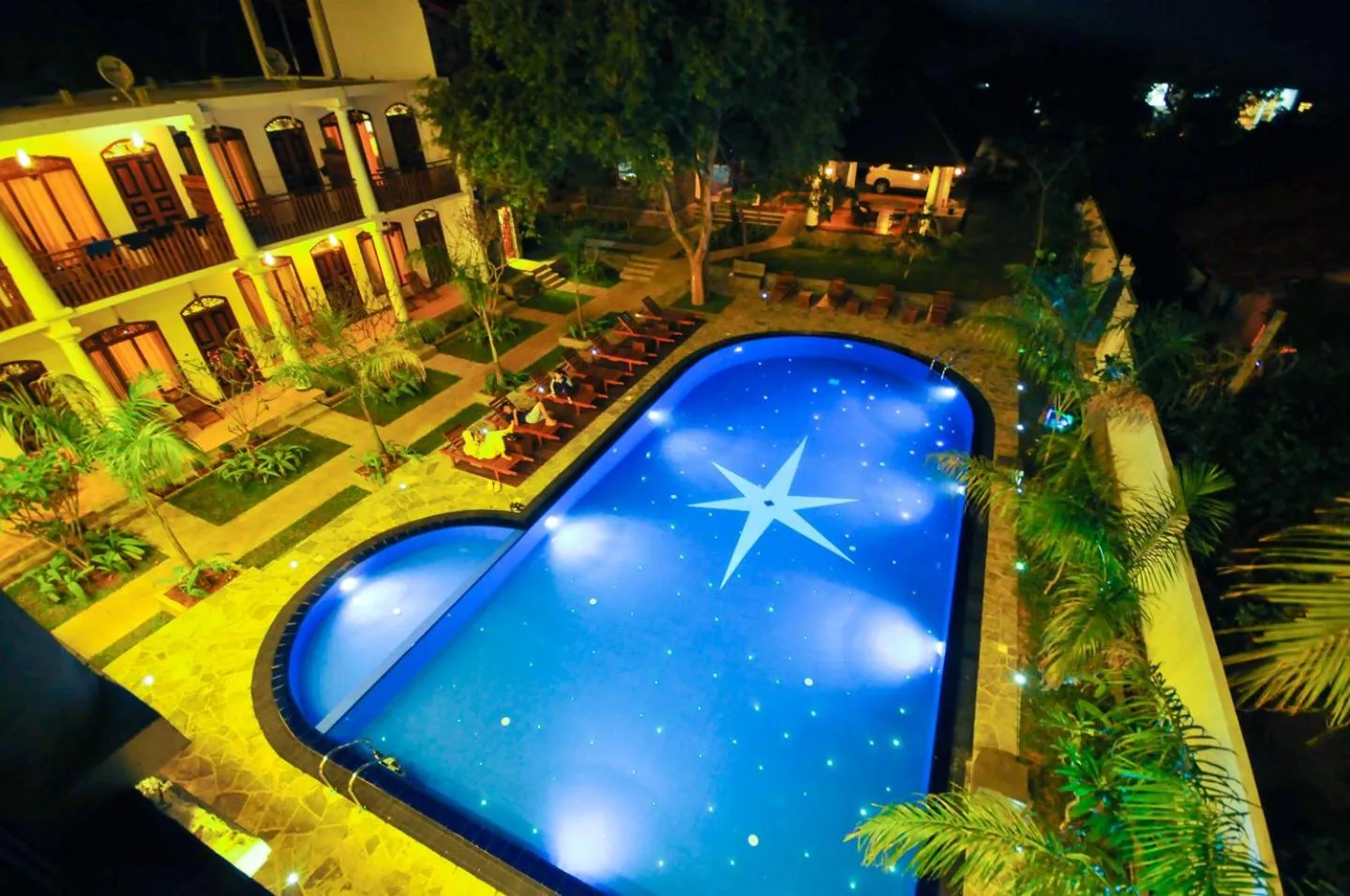 Swimming pool in Yala Oga Reach Hotel